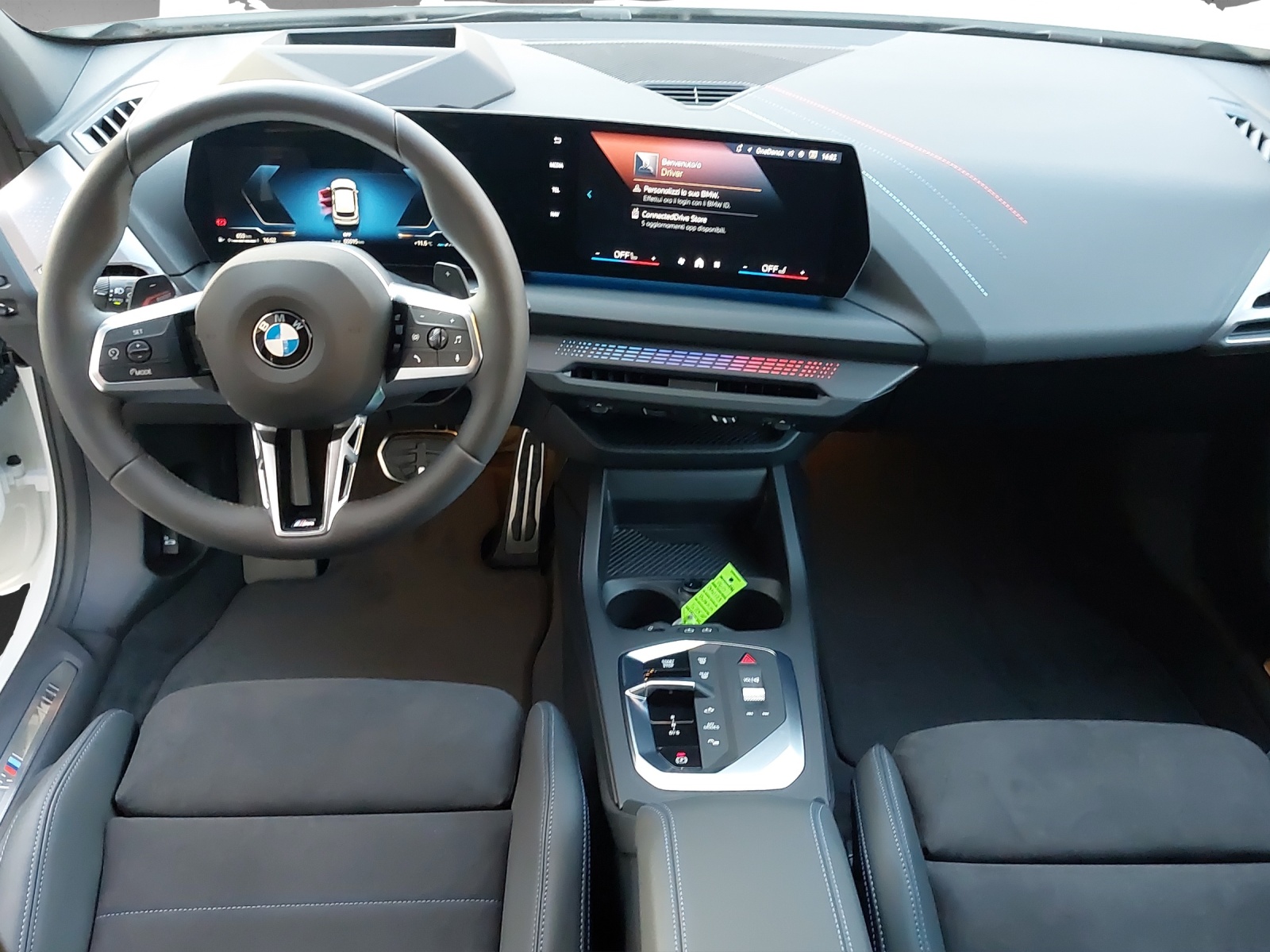 BMW 123 xDrive M Sport Pro Steptronic-image-13