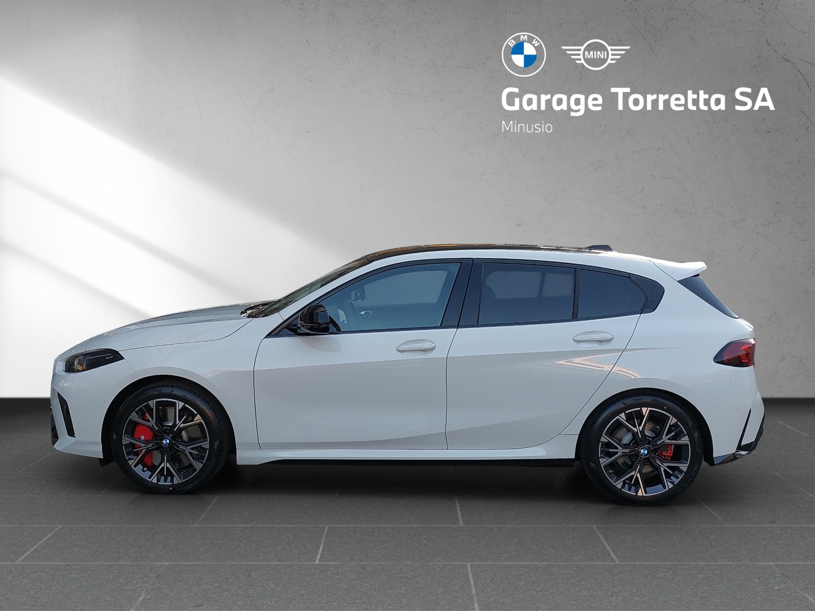 BMW 123 xDrive M Sport Pro Steptronic-image-1