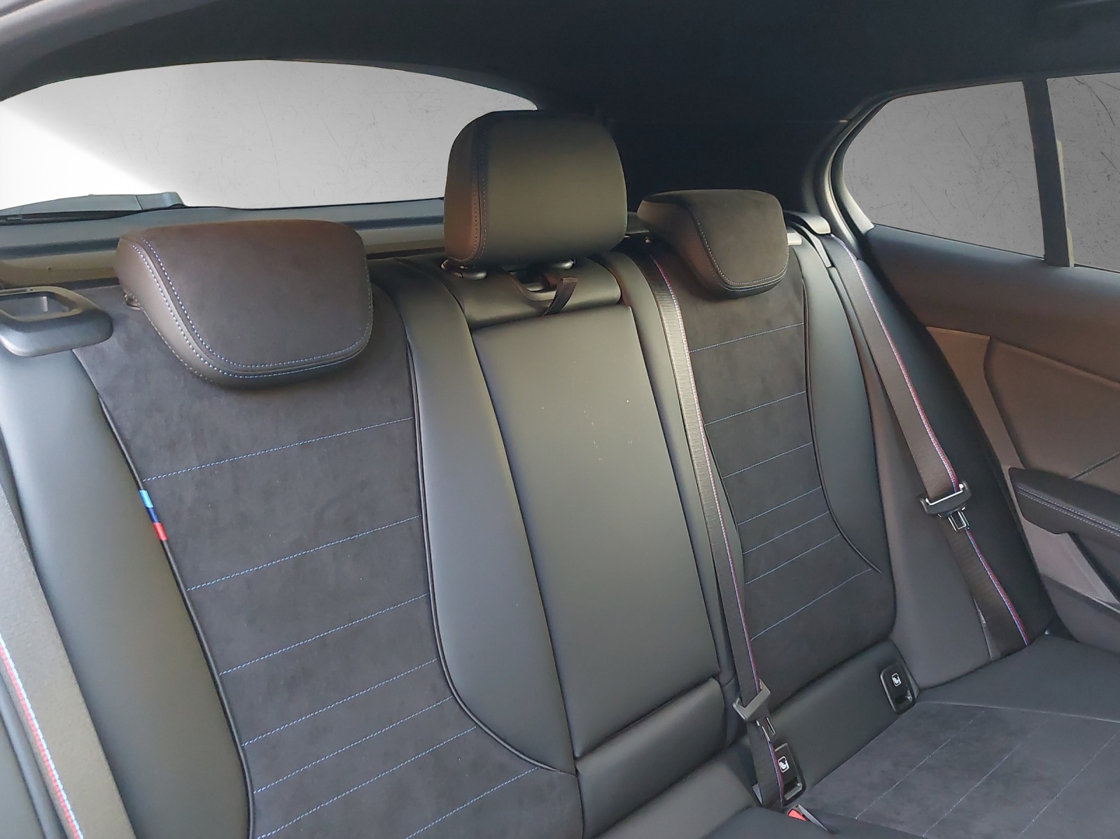 BMW 123 xDrive M Sport Pro Steptronic-image-16