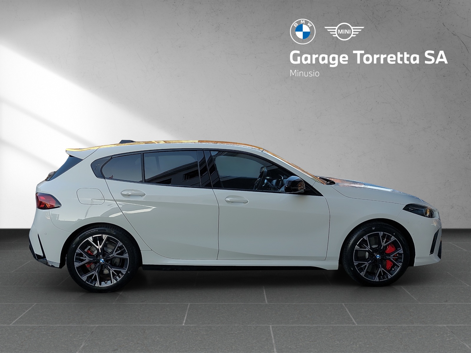 BMW 123 xDrive M Sport Pro Steptronic-image-5
