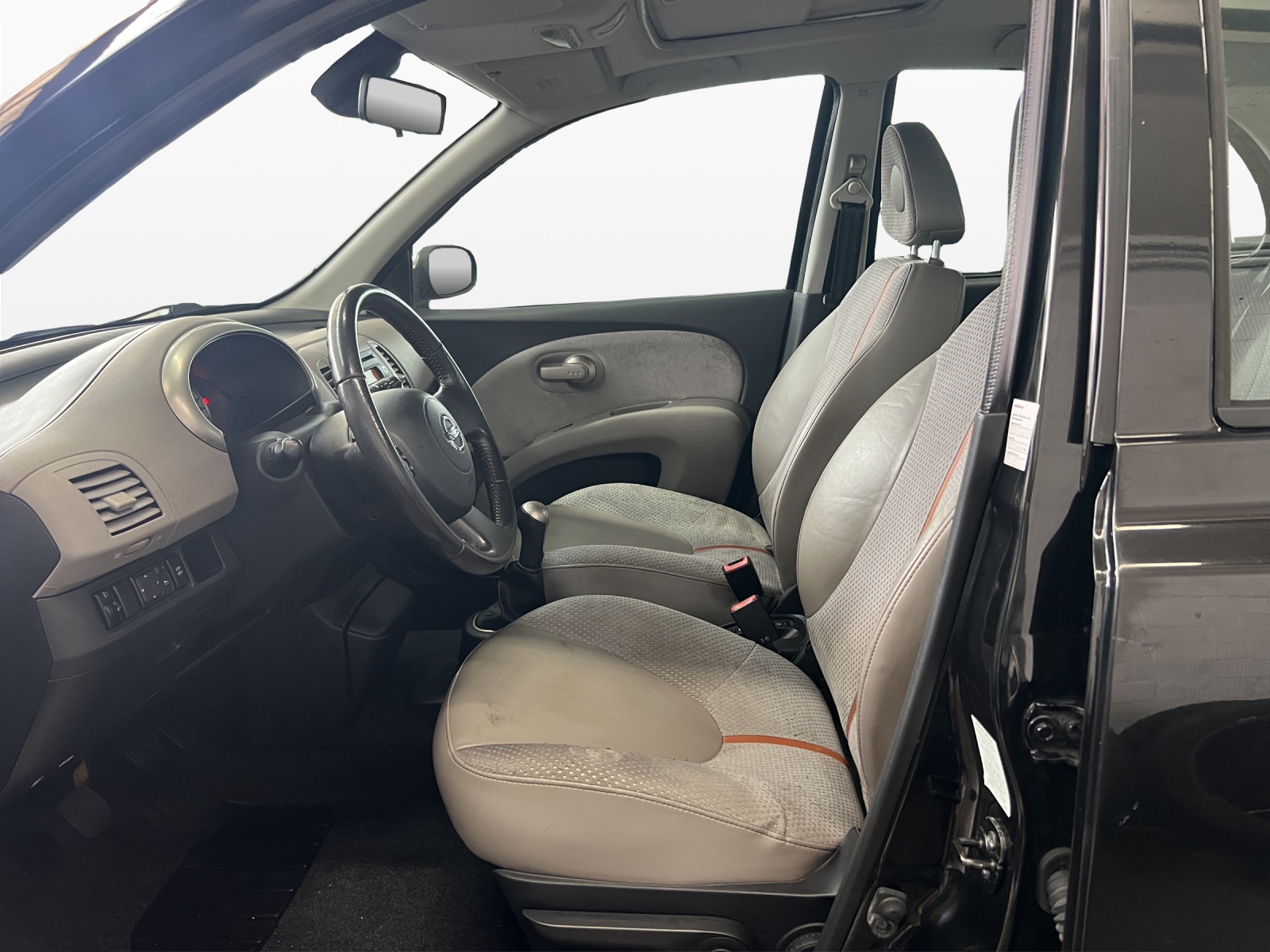 NISSAN Micra 1.6 Active Luxury-image-8