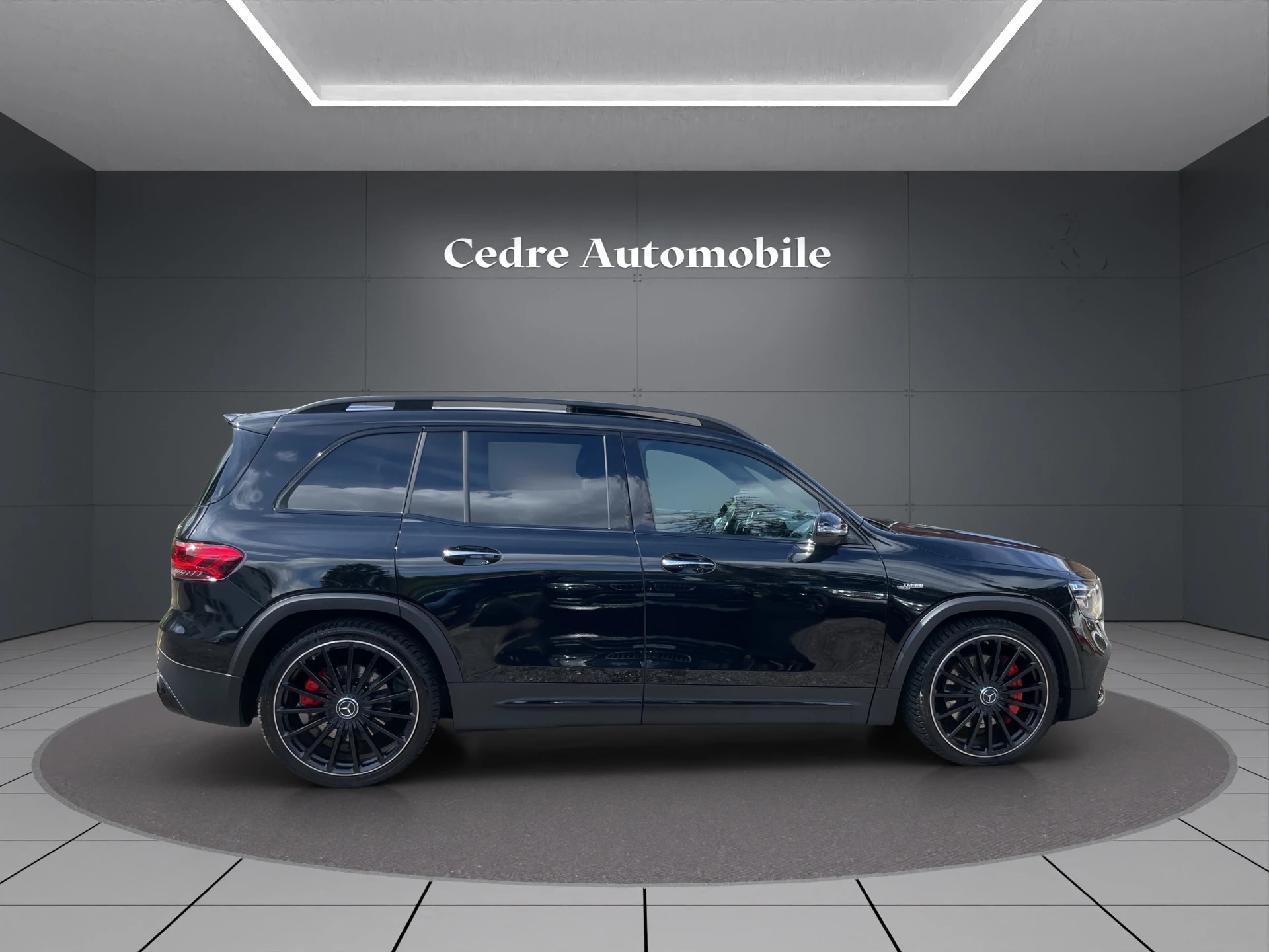 MERCEDES-BENZ GLB 35 AMG 4Matic 8G-Tronic-image-5