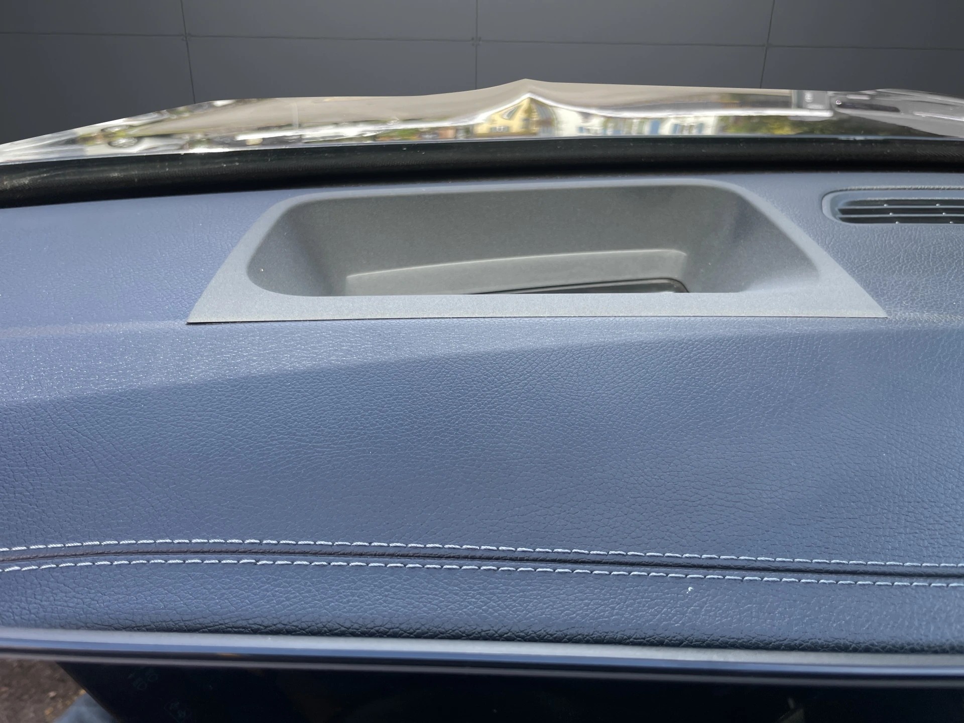 MERCEDES-BENZ GLB 35 AMG 4Matic 8G-Tronic-image-12