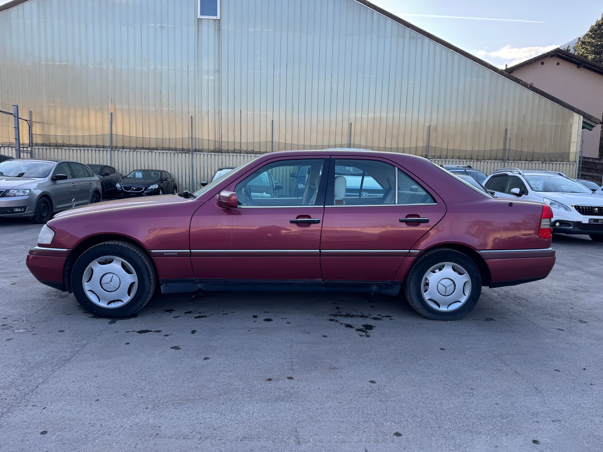 MERCEDES-BENZ C 180 Elégance-image-6