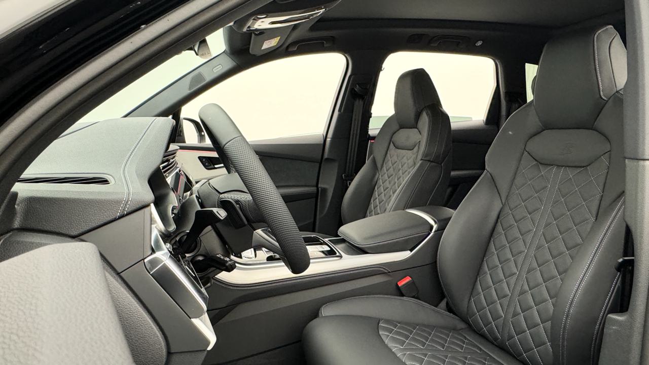 AUDI Q7 SUV TDI quattro 210 kW S Line tiptronic-image-4