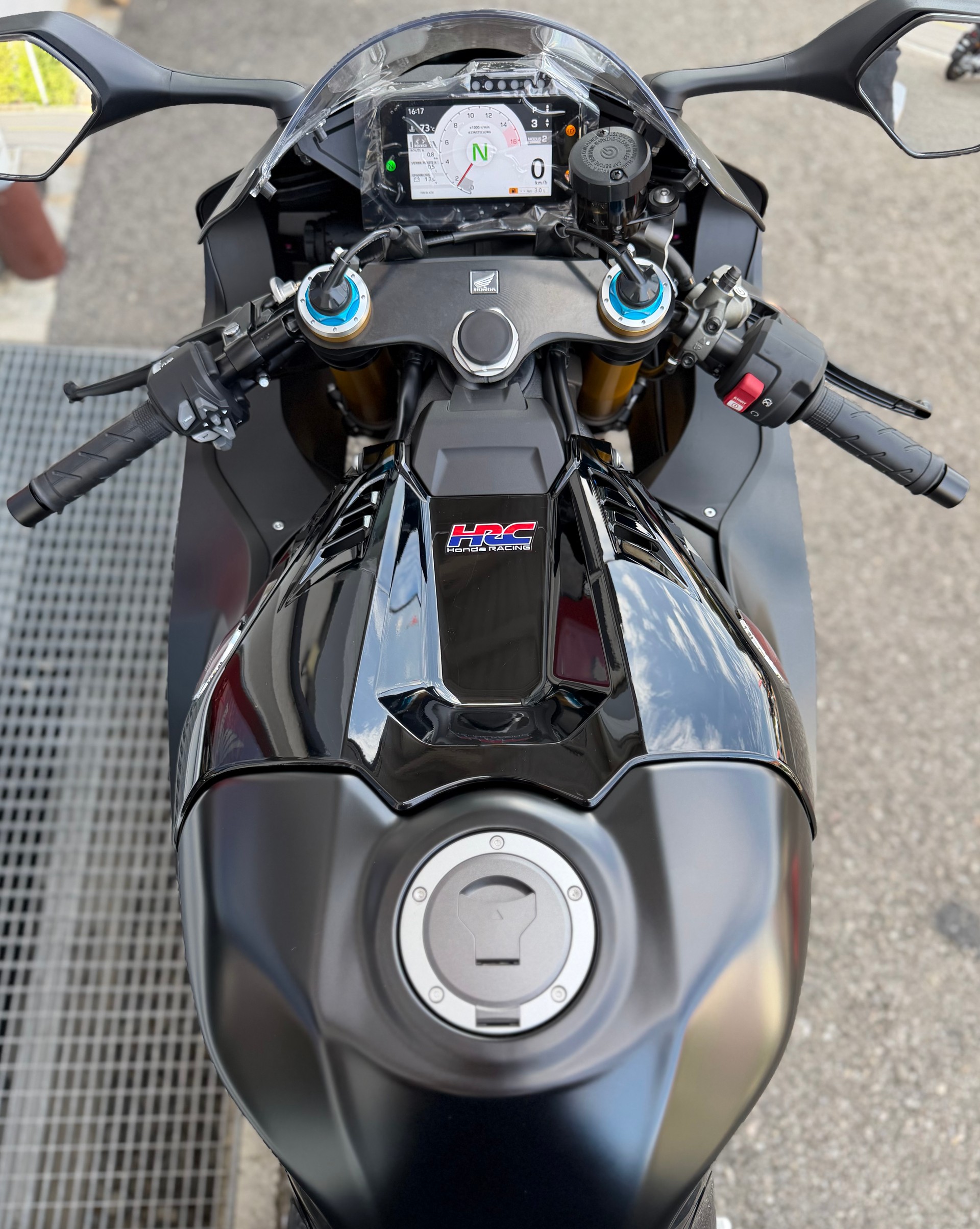 HONDA CBR 1000 RR-R Fireblade SP-image-8