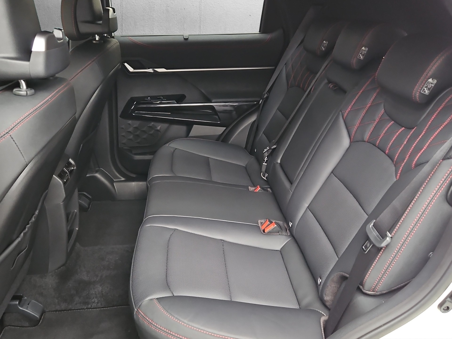 KGM-SsangYong Actyon 1.5 T GDI First Edition 4WD Automat-image-10