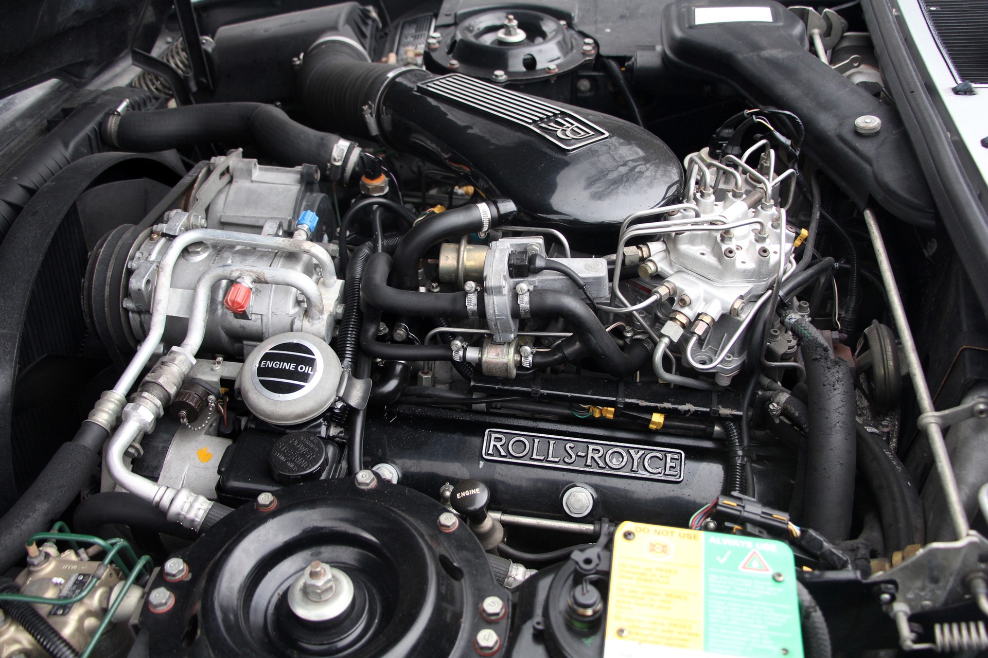 ROLLS-ROYCE Silver Spirit-image-14