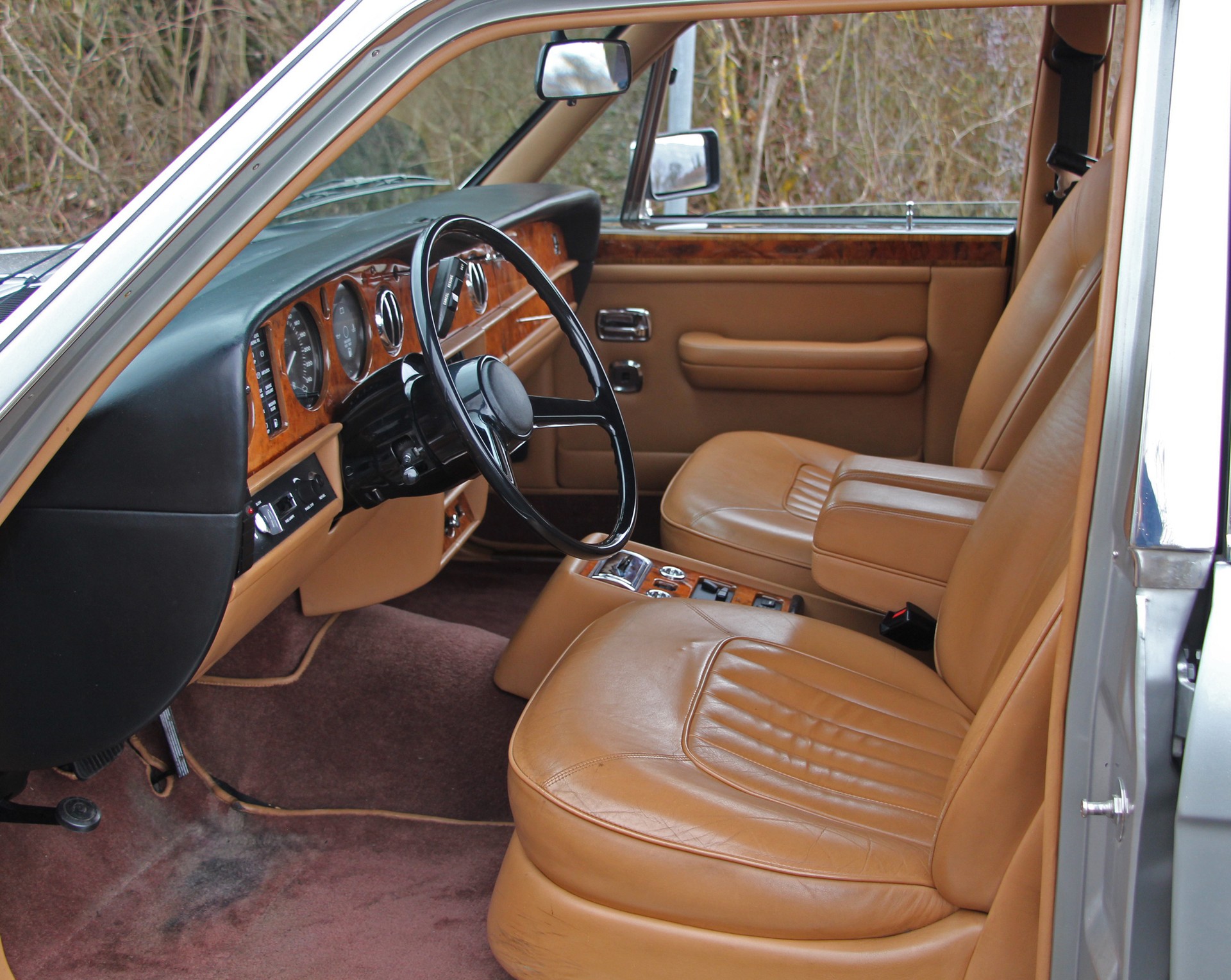 ROLLS-ROYCE Silver Spirit-image-7
