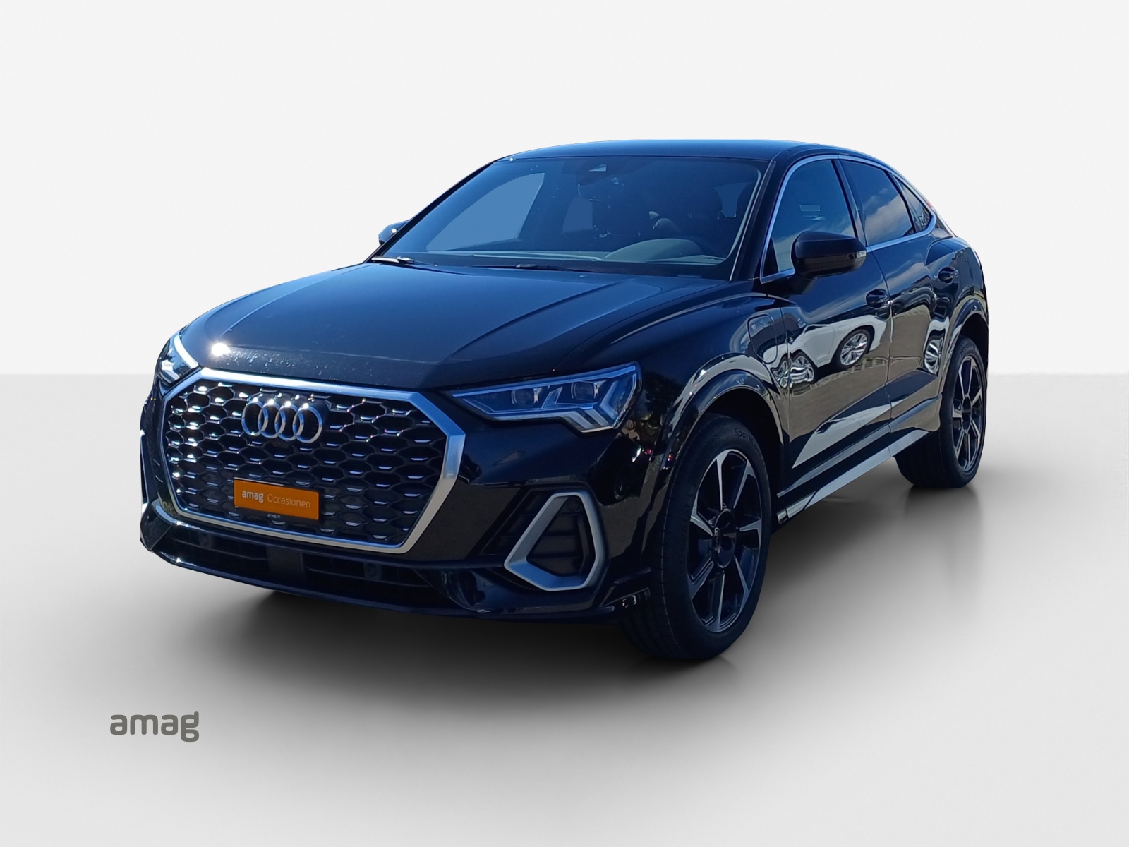 AUDI Q3 Sportback 45 TFSI e S line Attraction S-tronic-image-0