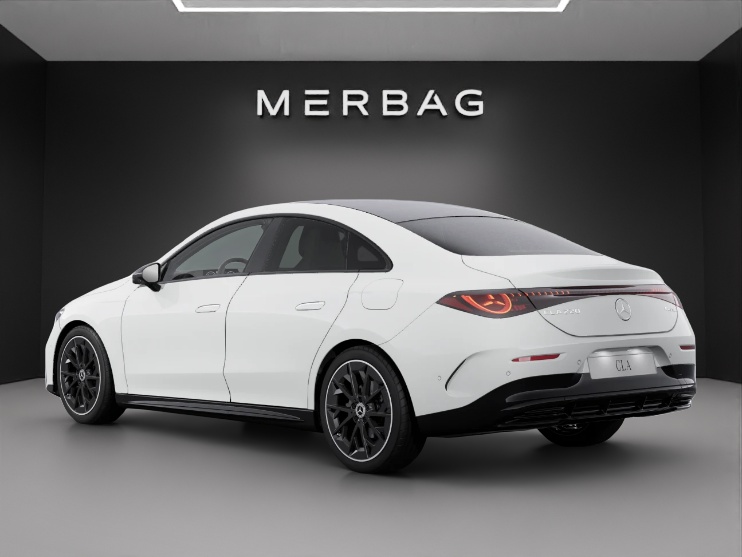 MERCEDES-BENZ CLA 220 8G-DCT 4Matic-image-3