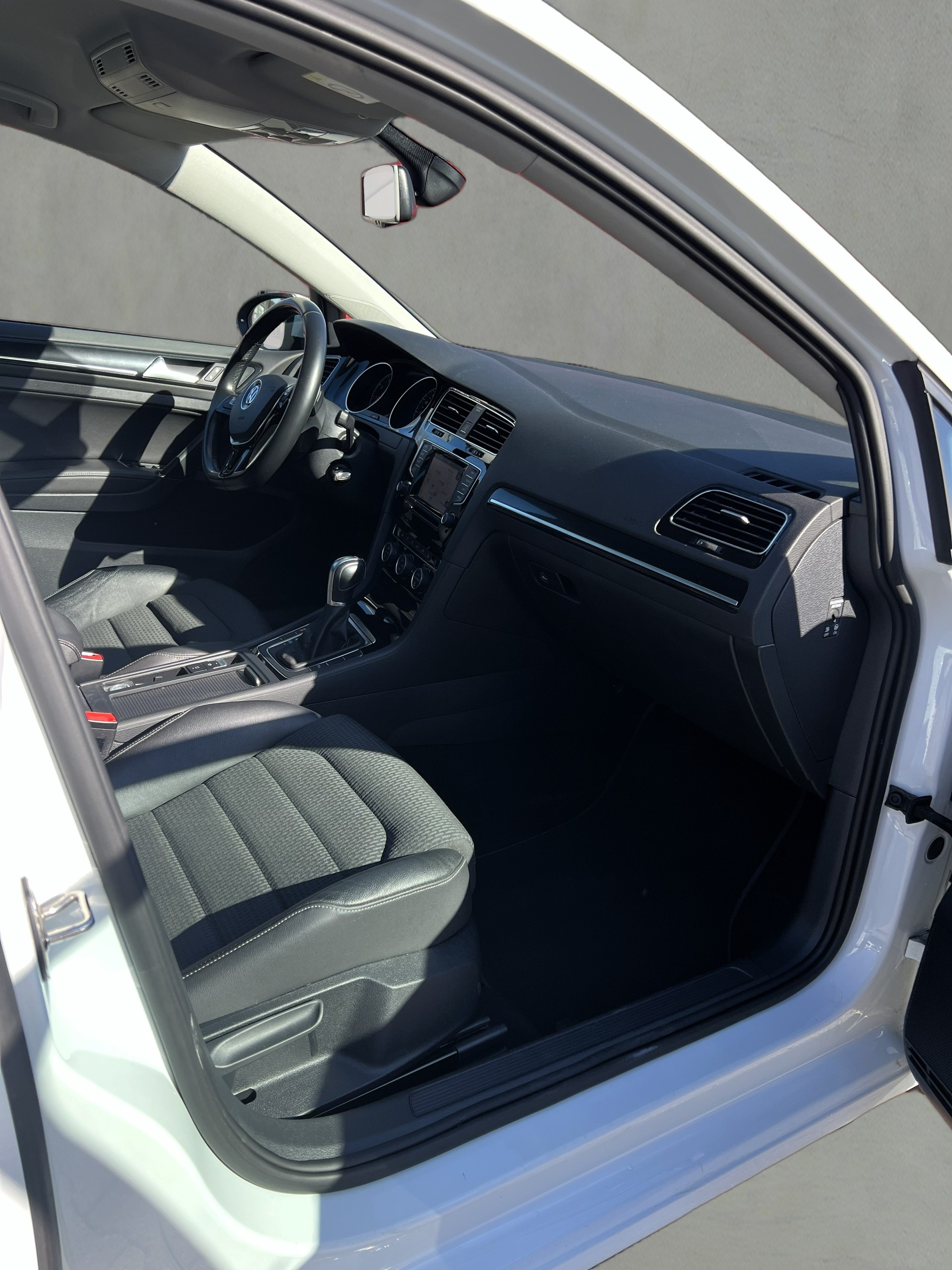 VW Golf 1.4 TSI Highline DSG-image-13