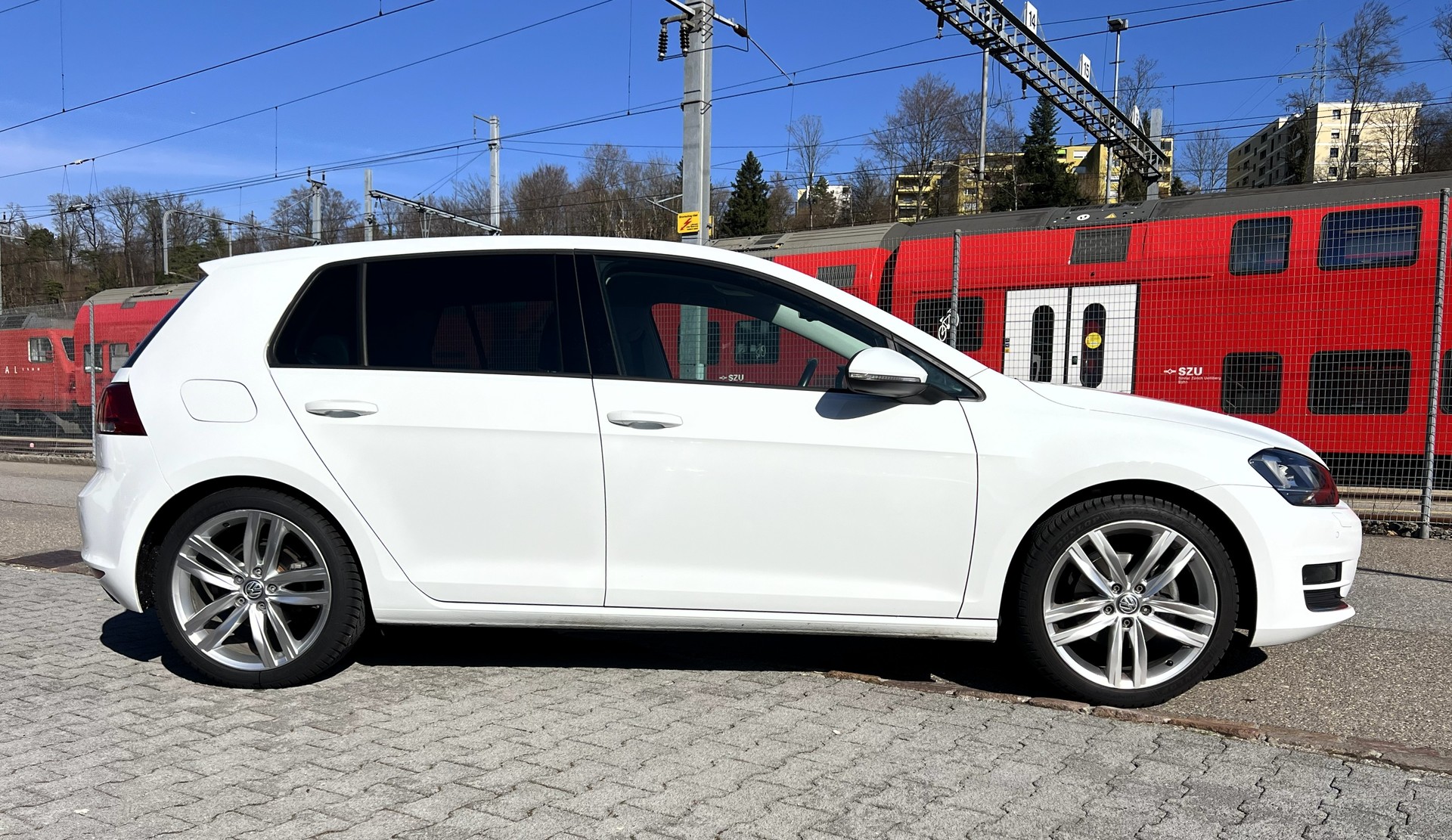 VW Golf 1.4 TSI Highline DSG-image-5