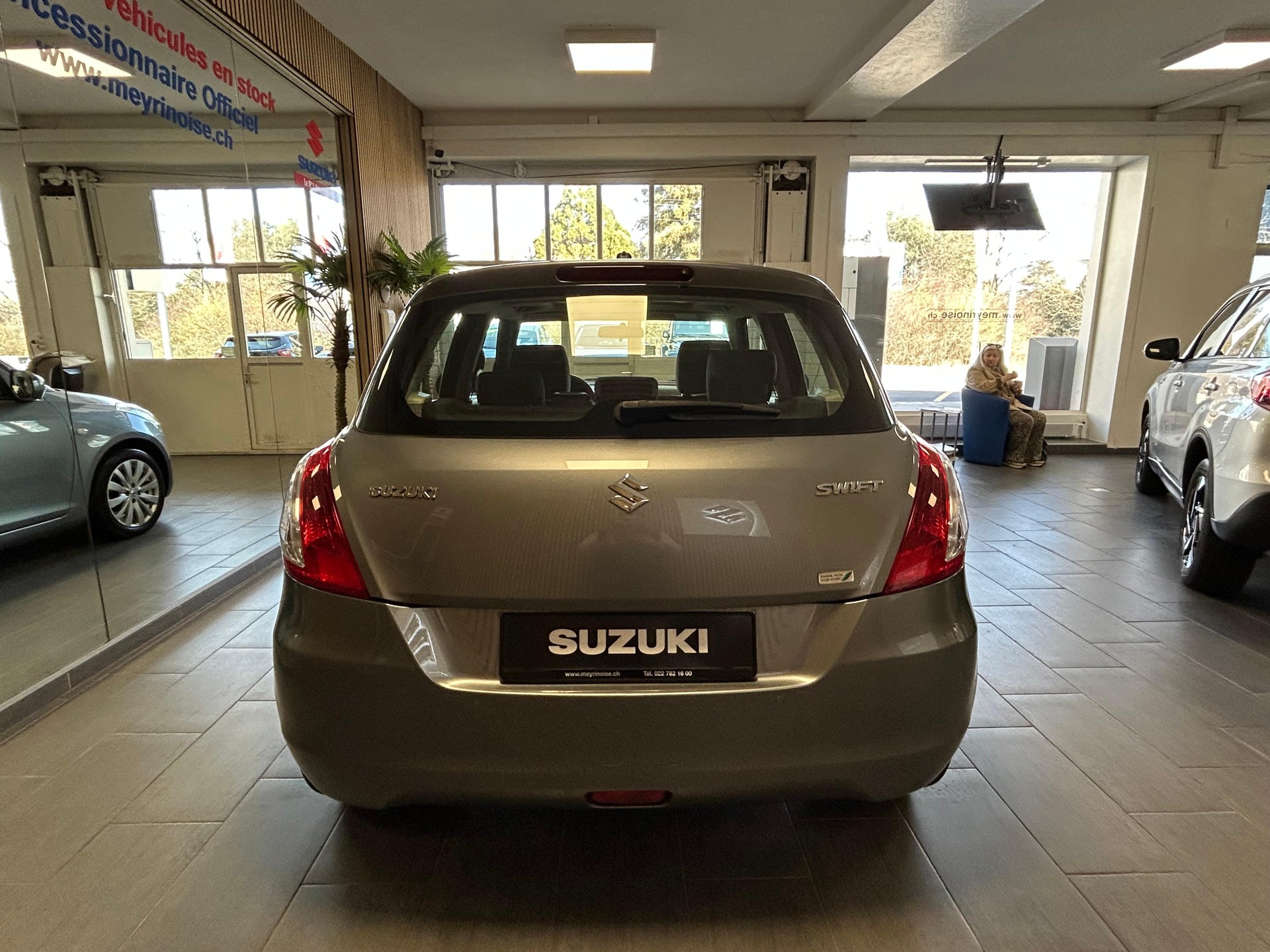 SUZUKI Swift 1.2 GL Top Indigo S/S-image-6