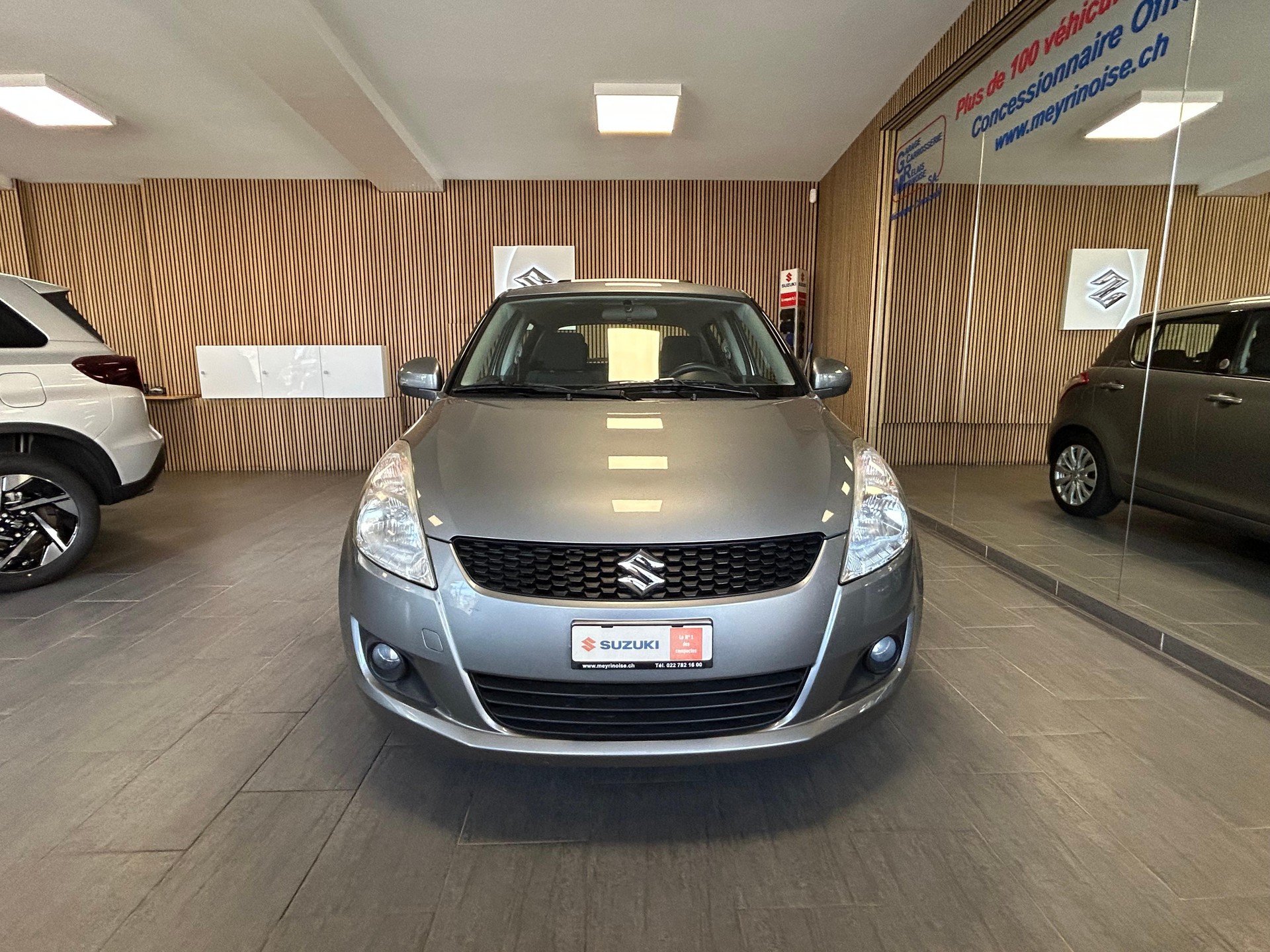 SUZUKI Swift 1.2 GL Top Indigo S/S-image-3