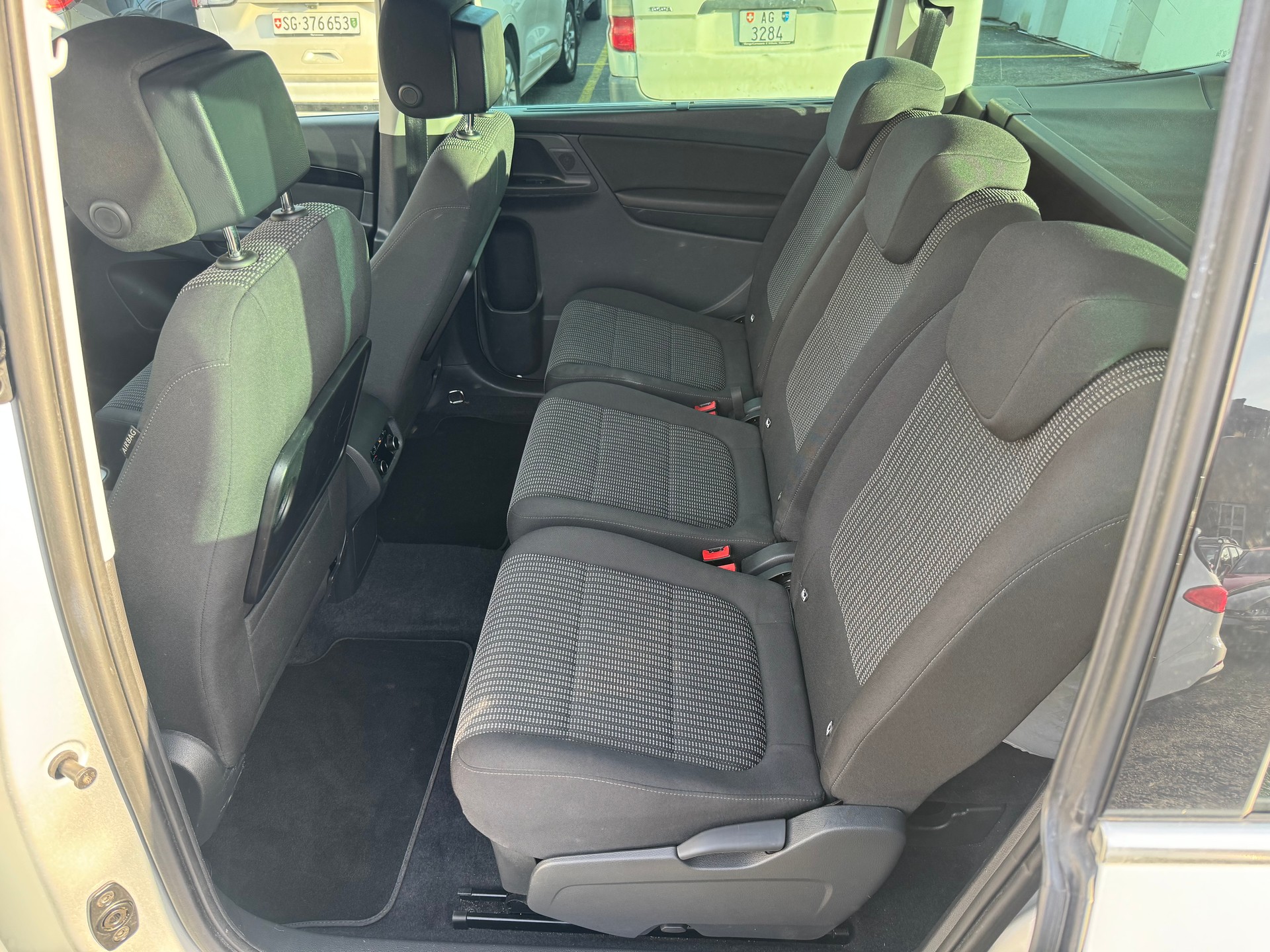 SEAT Alhambra 2.0 TDI DSG Style-image-8