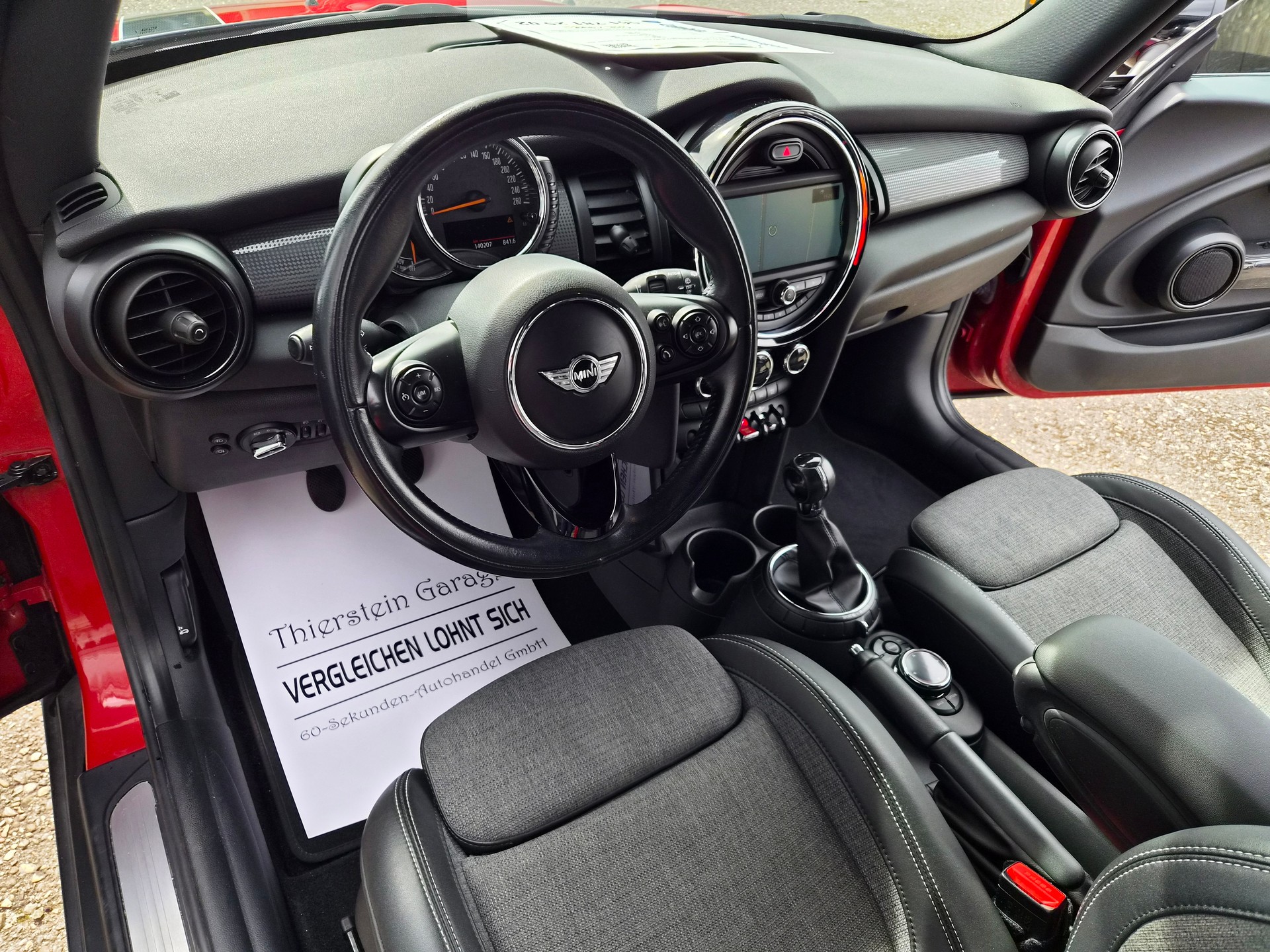 MINI Cooper-image-12