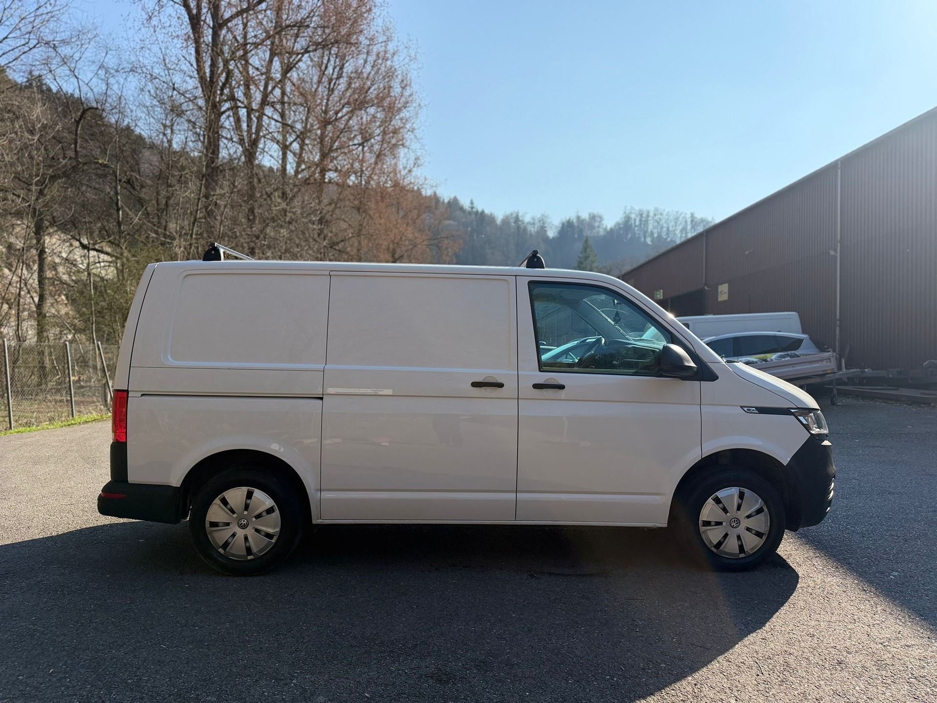 VW T6.1 2.0 TDI Entry-image-1