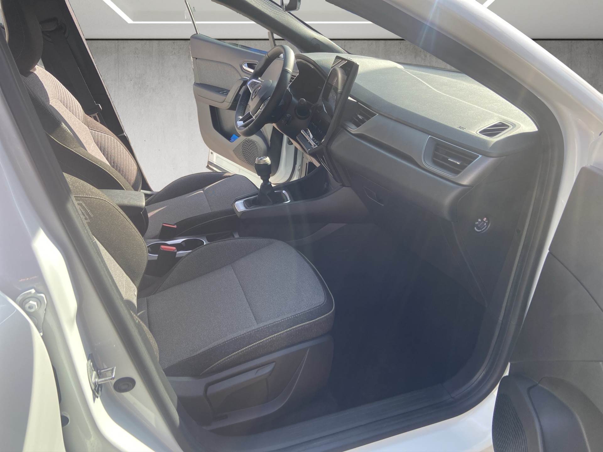 RENAULT Captur 1.3 TCe Techno-image-10