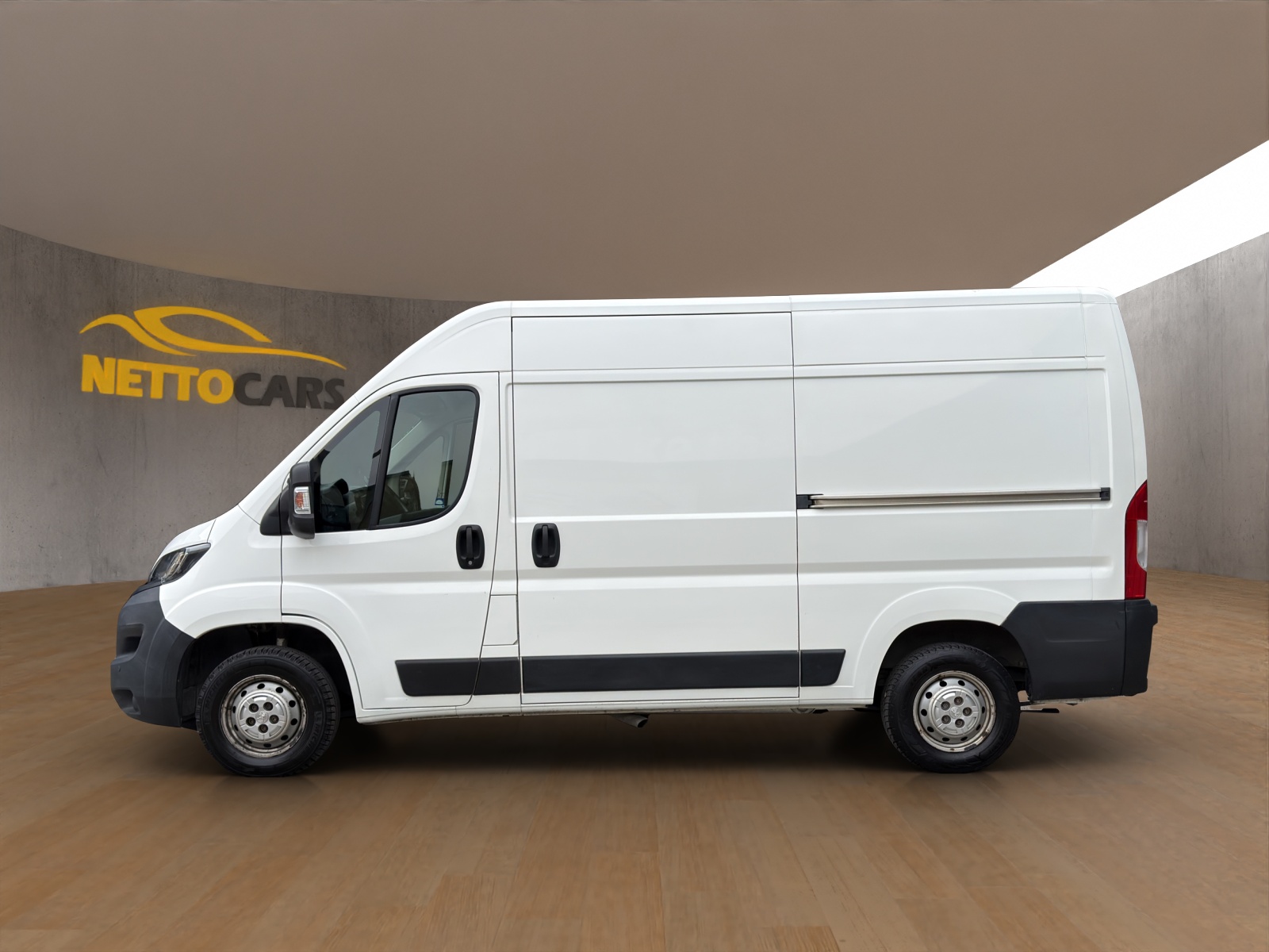 PEUGEOT Boxer 2.0 HDI 335 Active L2H2-image-4