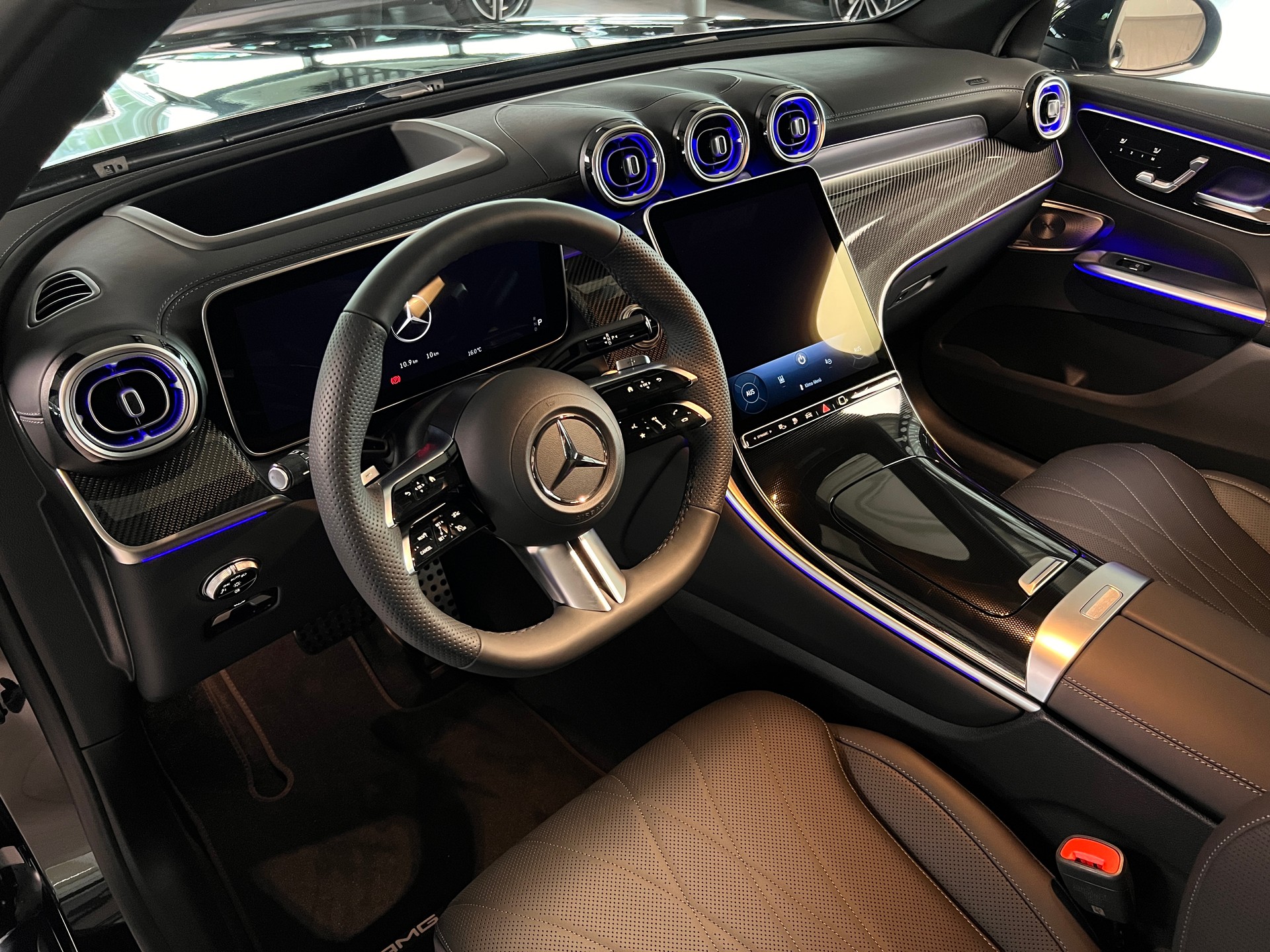 MERCEDES-BENZ GLC 400 e 4Matic EQ Star 9G-Tronic-image-10