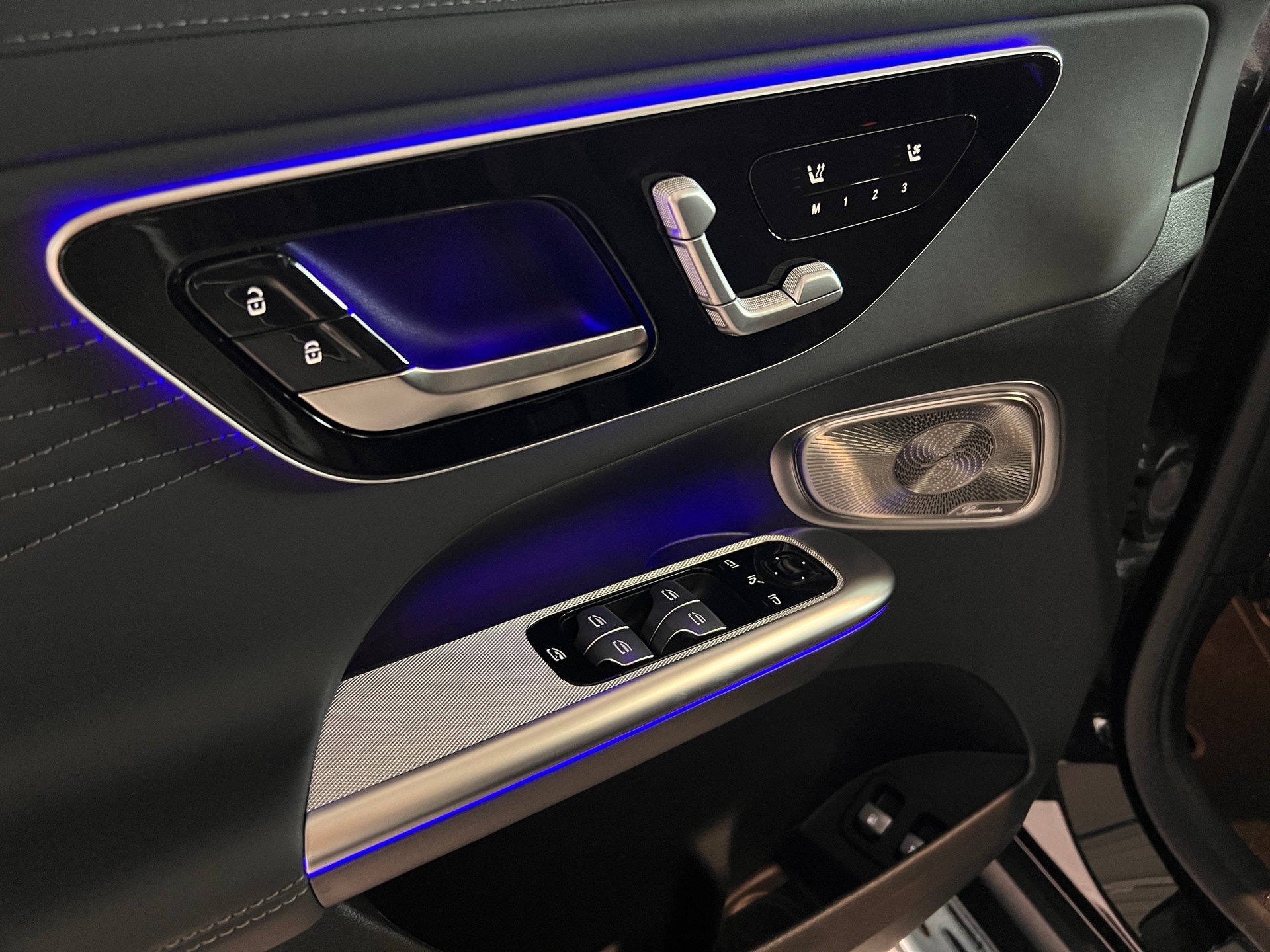 MERCEDES-BENZ GLC 400 e 4Matic EQ Star 9G-Tronic-image-13