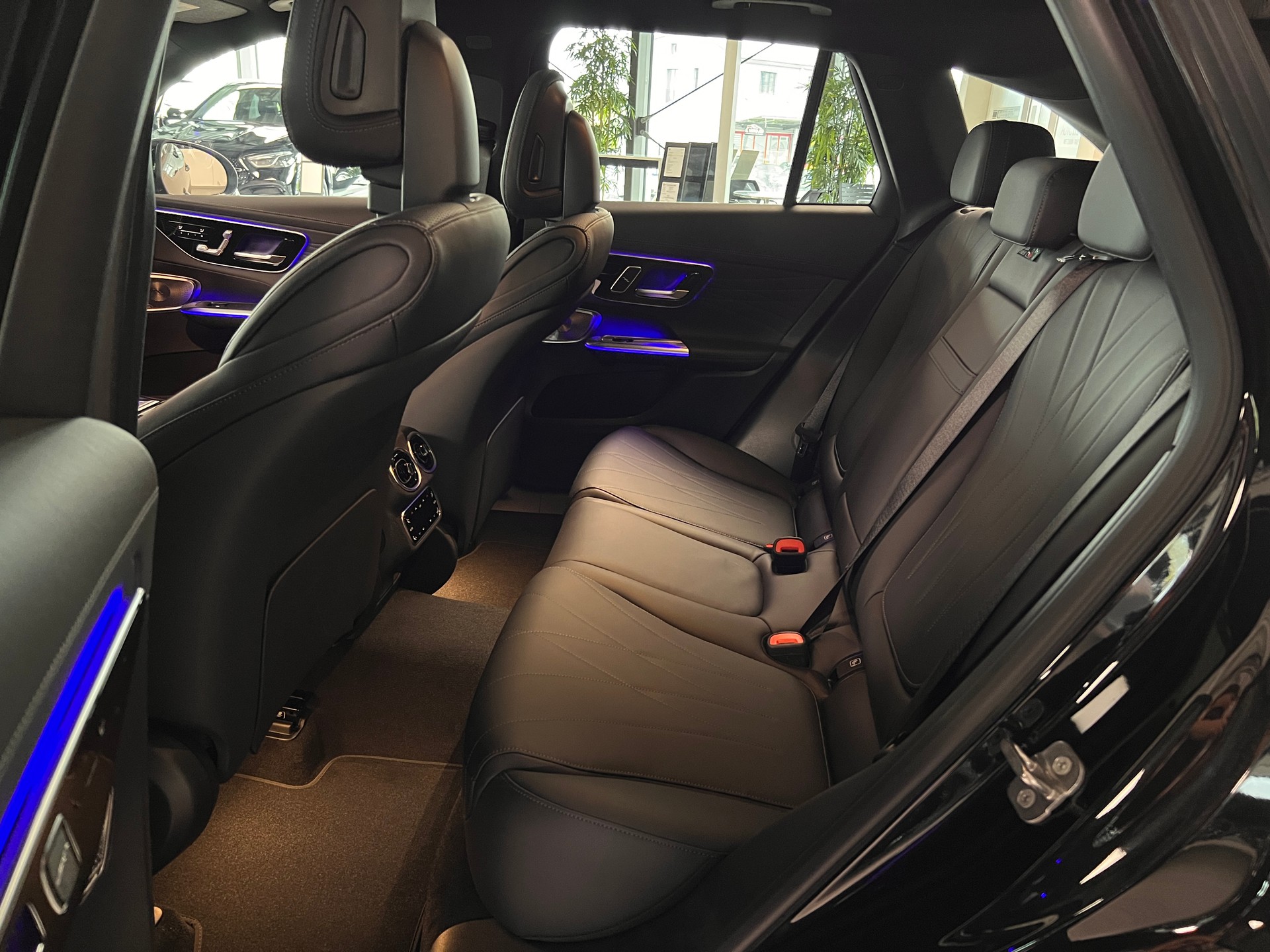MERCEDES-BENZ GLC 400 e 4Matic EQ Star 9G-Tronic-image-8
