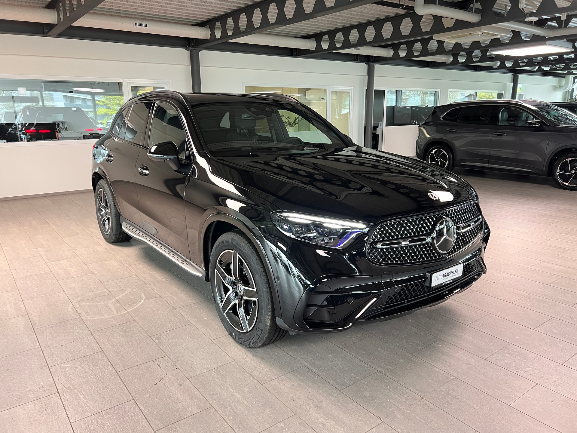 MERCEDES-BENZ GLC 400 e 4Matic EQ Star 9G-Tronic-image-2