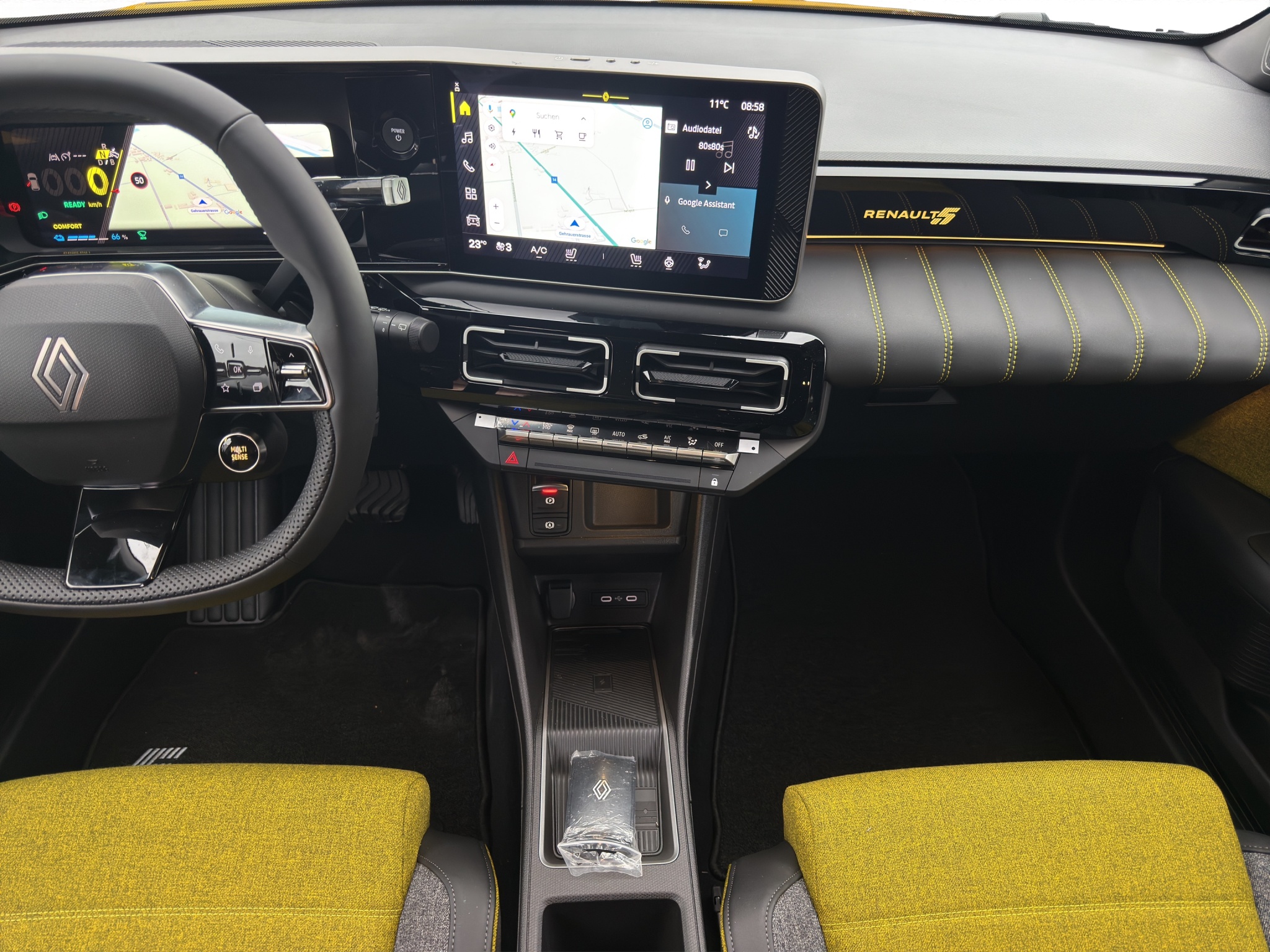 Renault 5 E-Tech is a retro-futuristic electric revamp of R5 hatchback from the 70s - Yanko Design