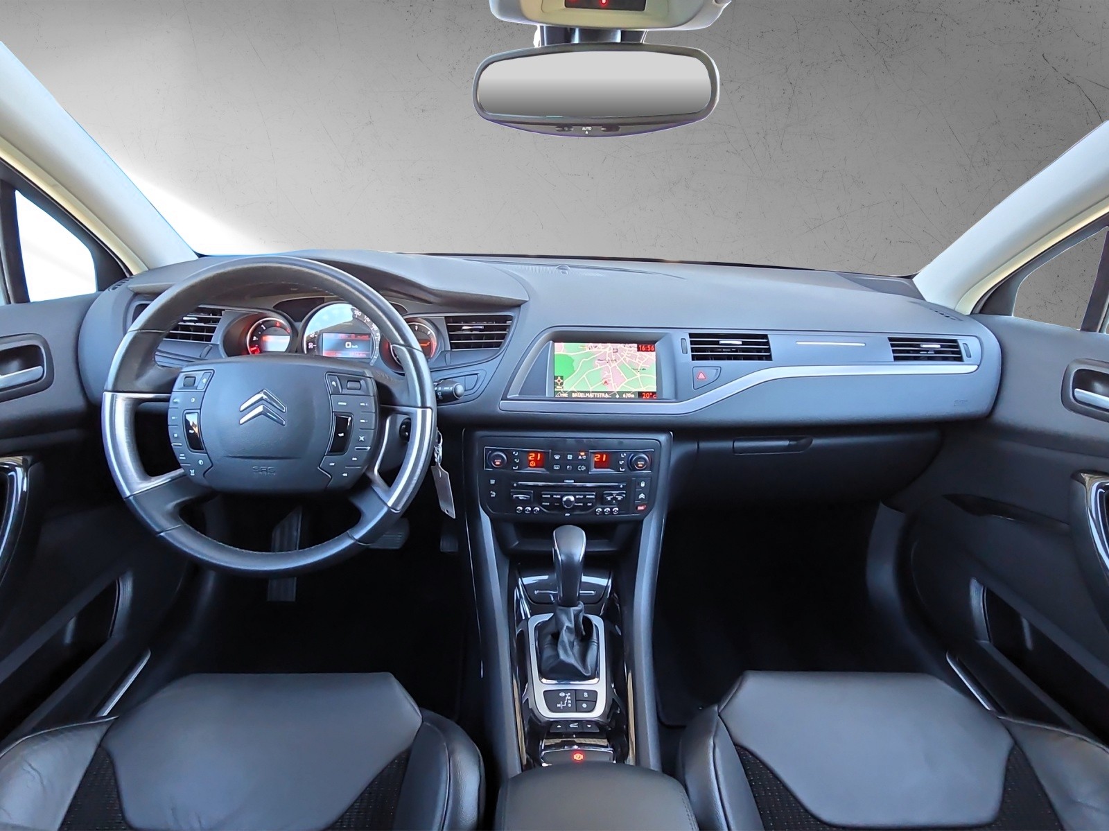 CITROEN C5 Tourer 2.0 HDi Exclusive Automatic-image-9