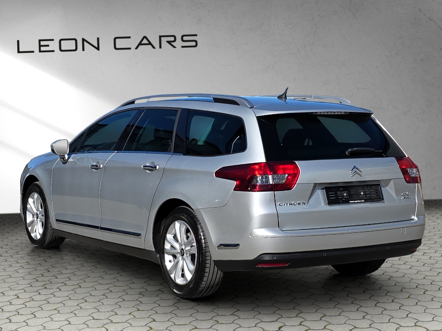 CITROEN C5 Tourer 2.0 HDi Exclusive Automatic-image-4