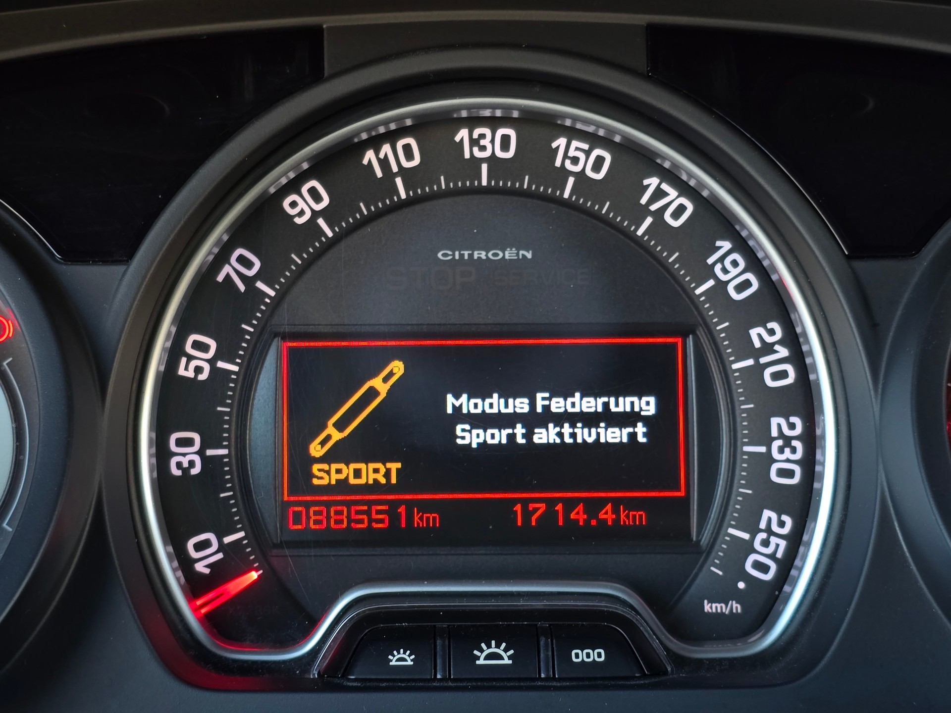 CITROEN C5 Tourer 2.0 HDi Exclusive Automatic-image-18