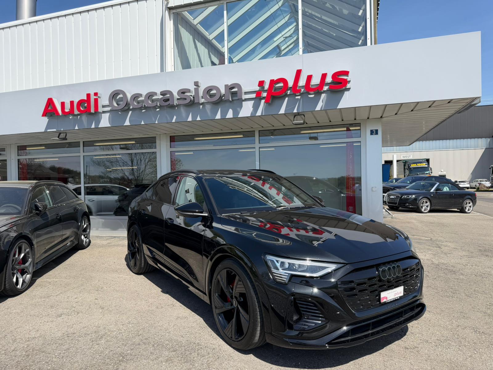 AUDI Q8 55 e-tron Black Edition quattro-image-0