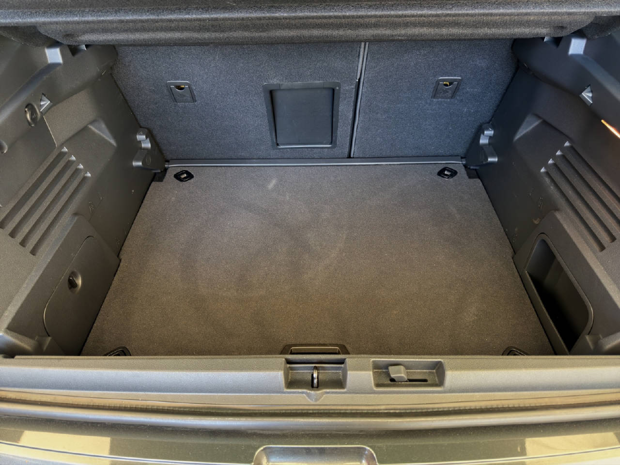 PEUGEOT 3008 1.6 BlueHDi Allure Automat-image-20