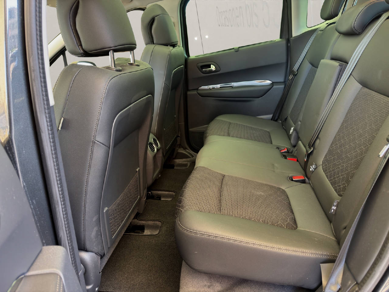 PEUGEOT 3008 1.6 BlueHDi Allure Automat-image-19