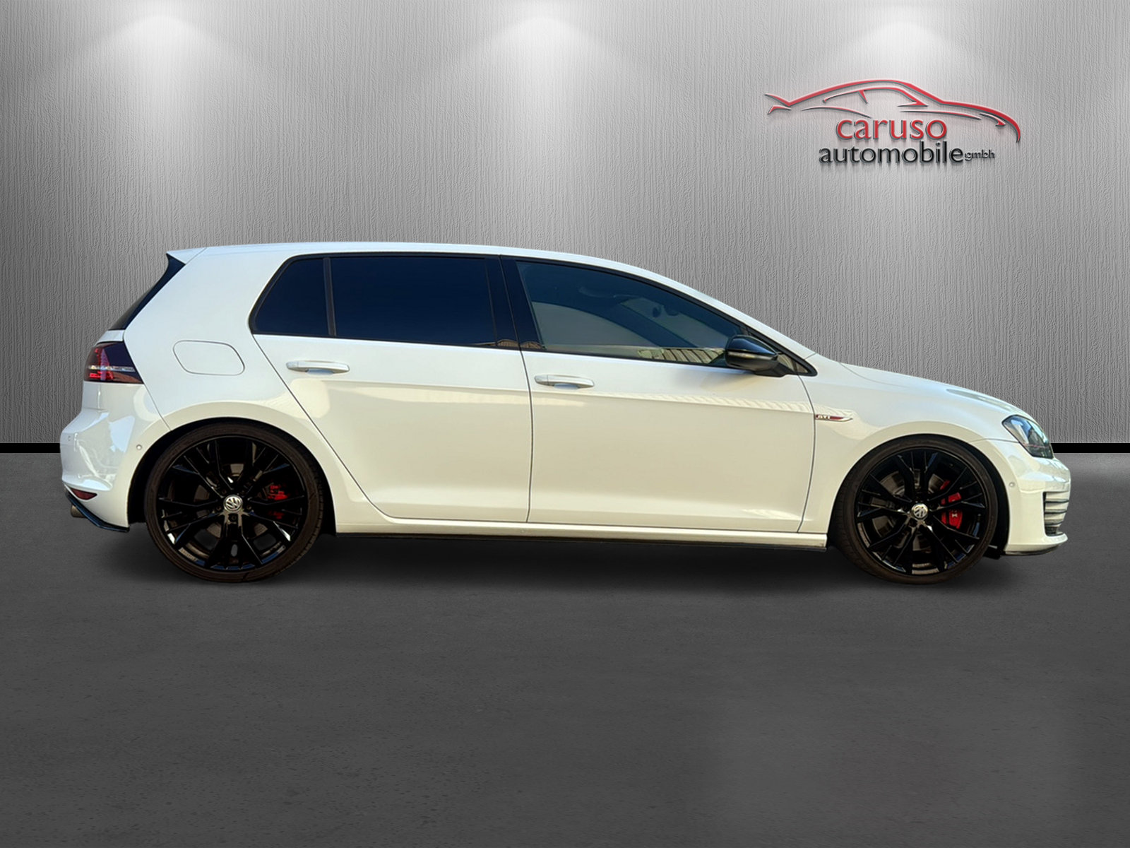 VW Golf 2.0 TSI GTI Performance DSG-image-2