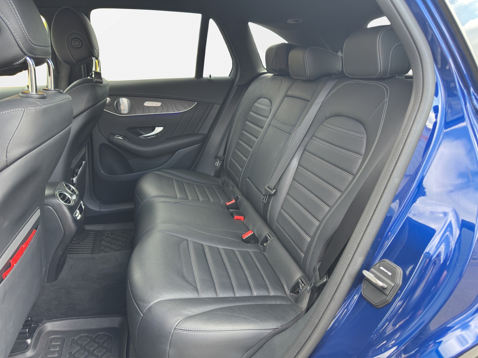MERCEDES-BENZ GLC 400 d AMG Line 4m-image-12