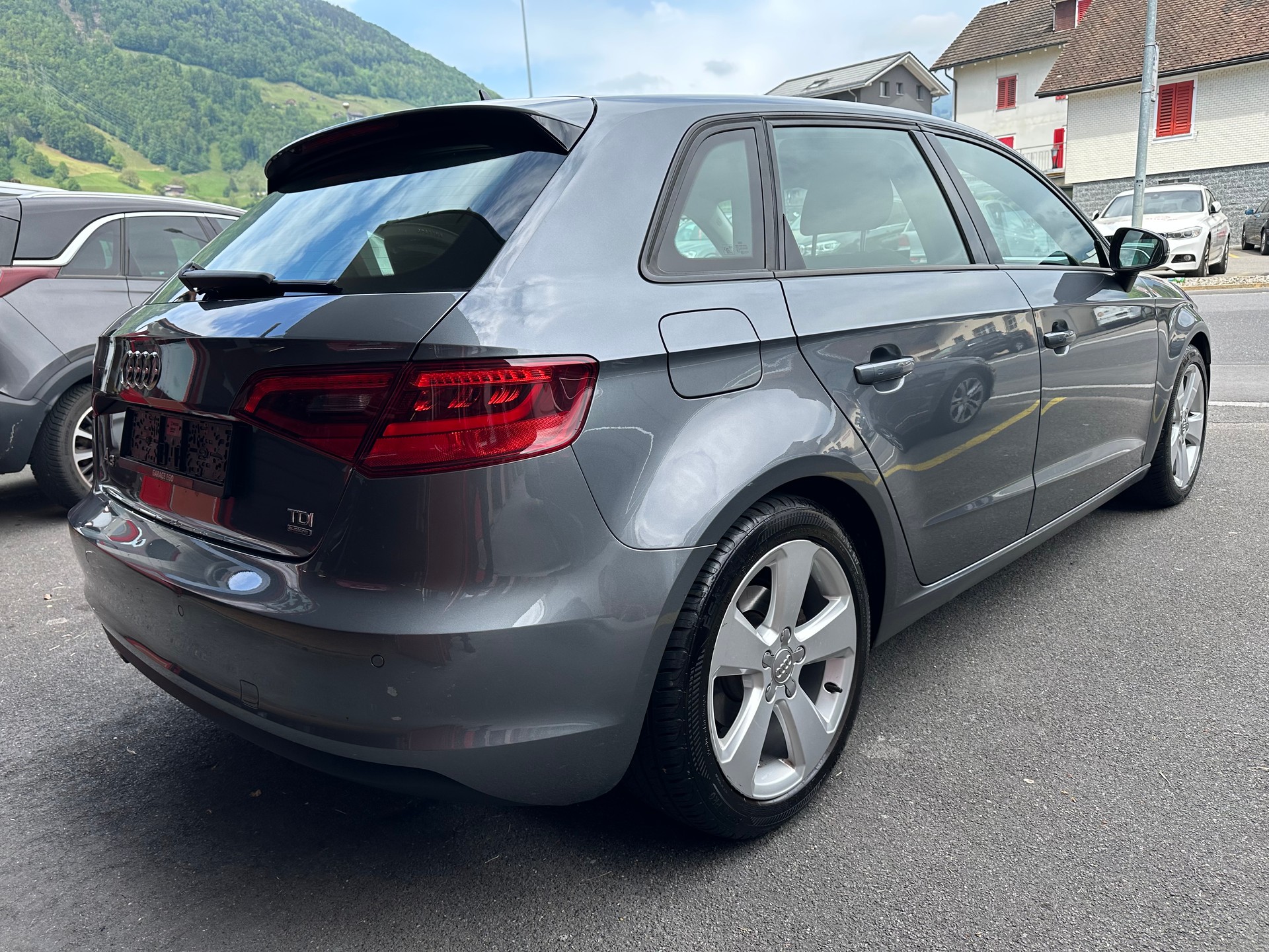 AUDI A3 2.0 TDI 150 Attraction quattro-image-4