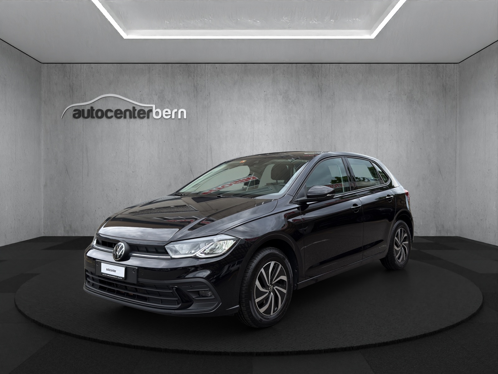 VW Polo 1.0 TSI Life DSG-image-2