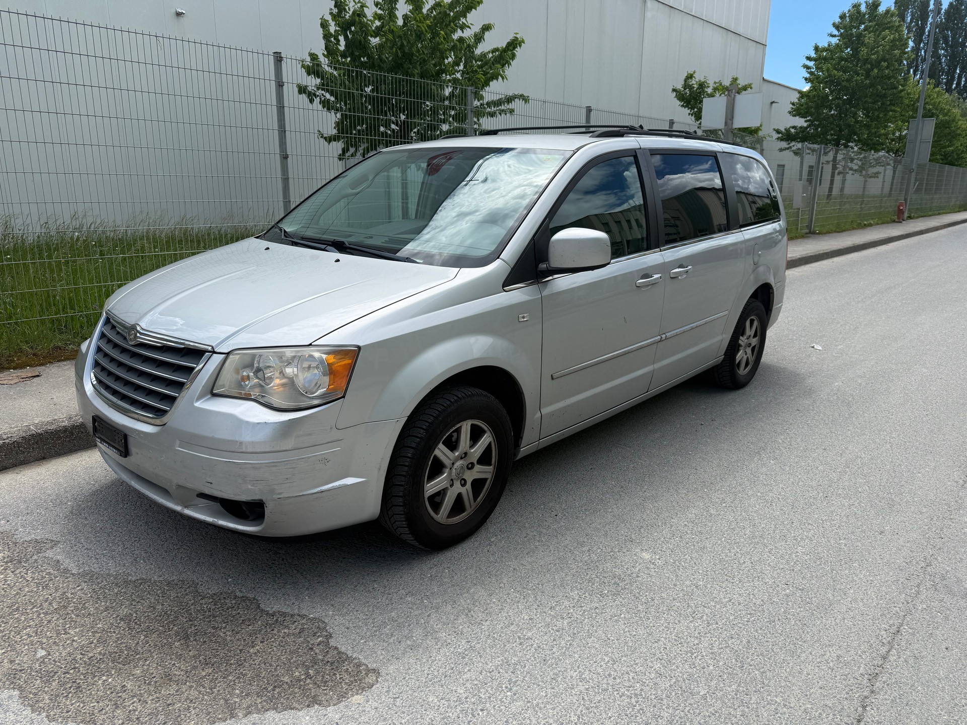 CHRYSLER Grand Voyager 2.8 CRD Limited Automatic-image-2