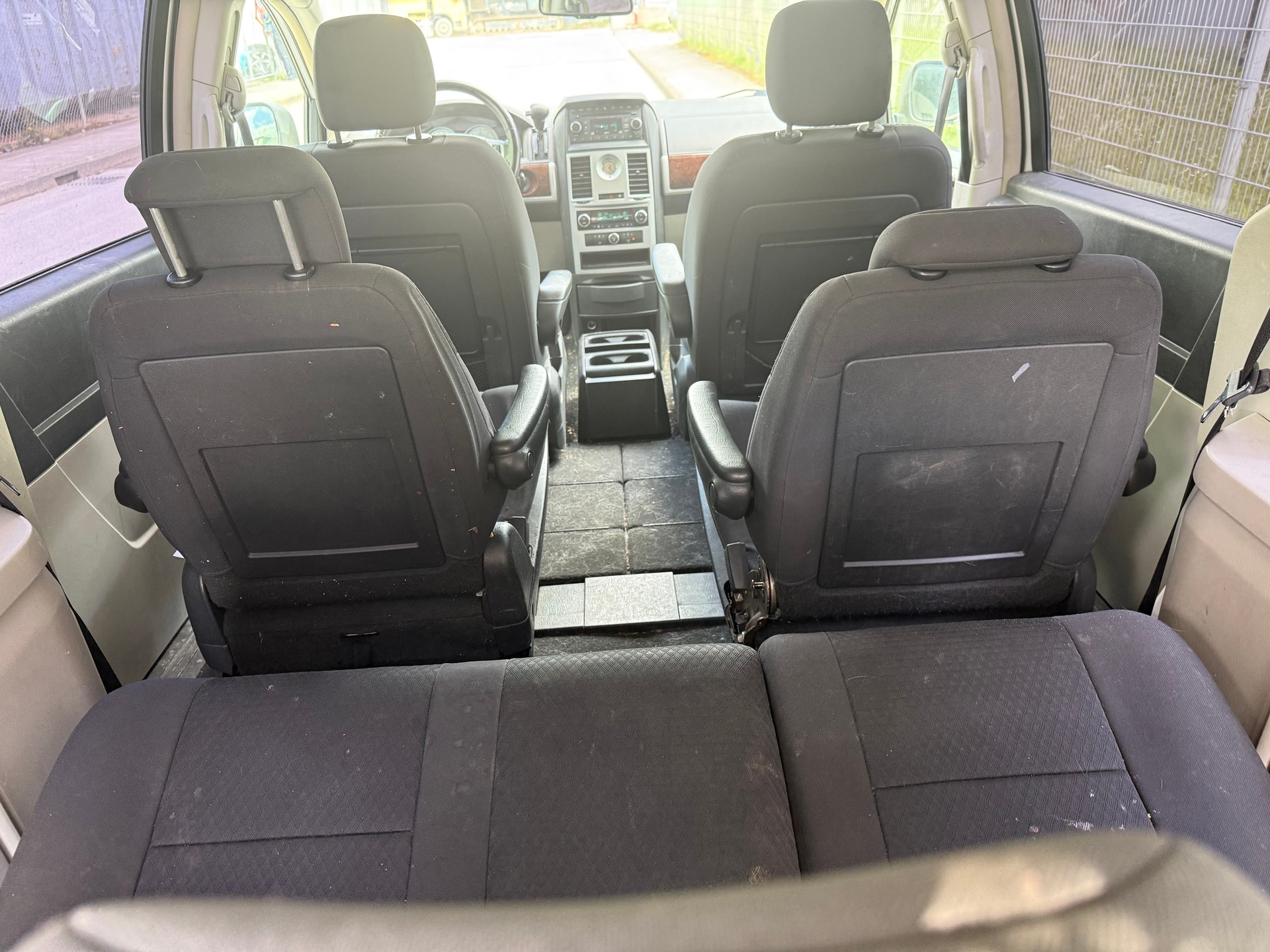 CHRYSLER Grand Voyager 2.8 CRD Limited Automatic-image-8