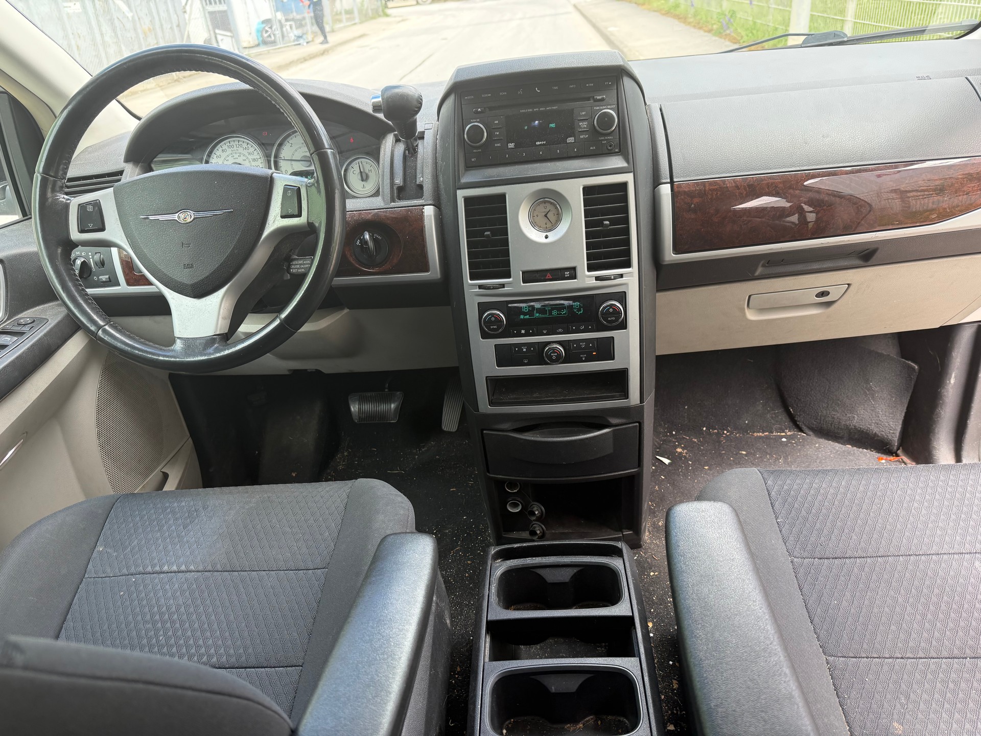 CHRYSLER Grand Voyager 2.8 CRD Limited Automatic-image-11