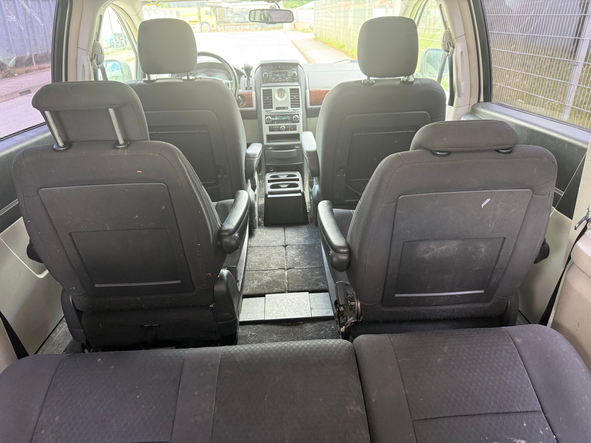 CHRYSLER Grand Voyager 2.8 CRD Limited Automatic-image-7
