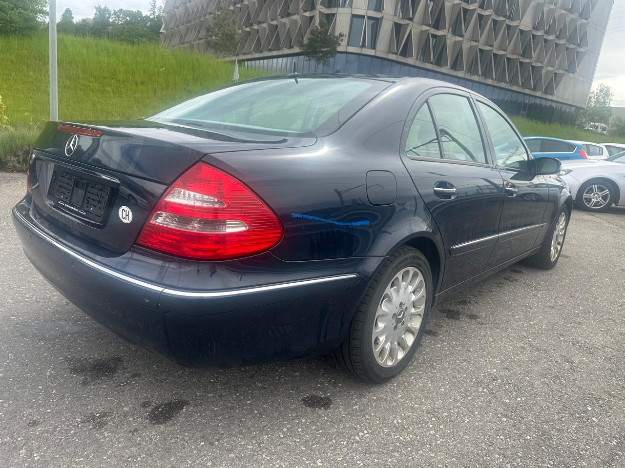 MERCEDES-BENZ E 500 Elégance 4Matic Automatic-image-2