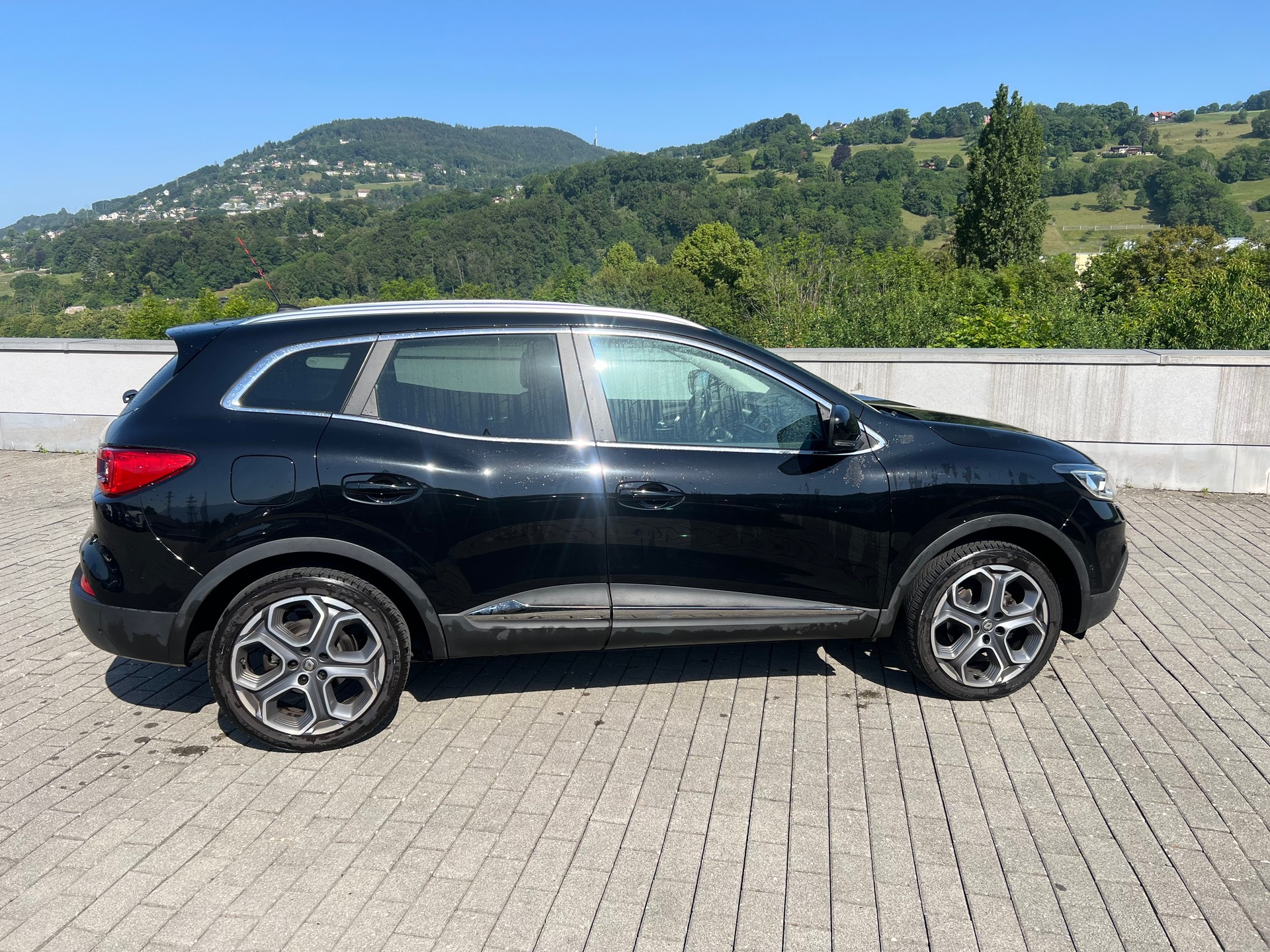 RENAULT Kadjar 1.2 16V T Intens-image-1