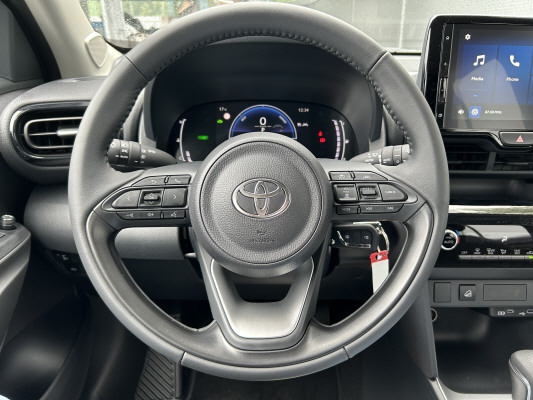 TOYOTA Yaris Cross 1.5 Comf. AWD-image-10