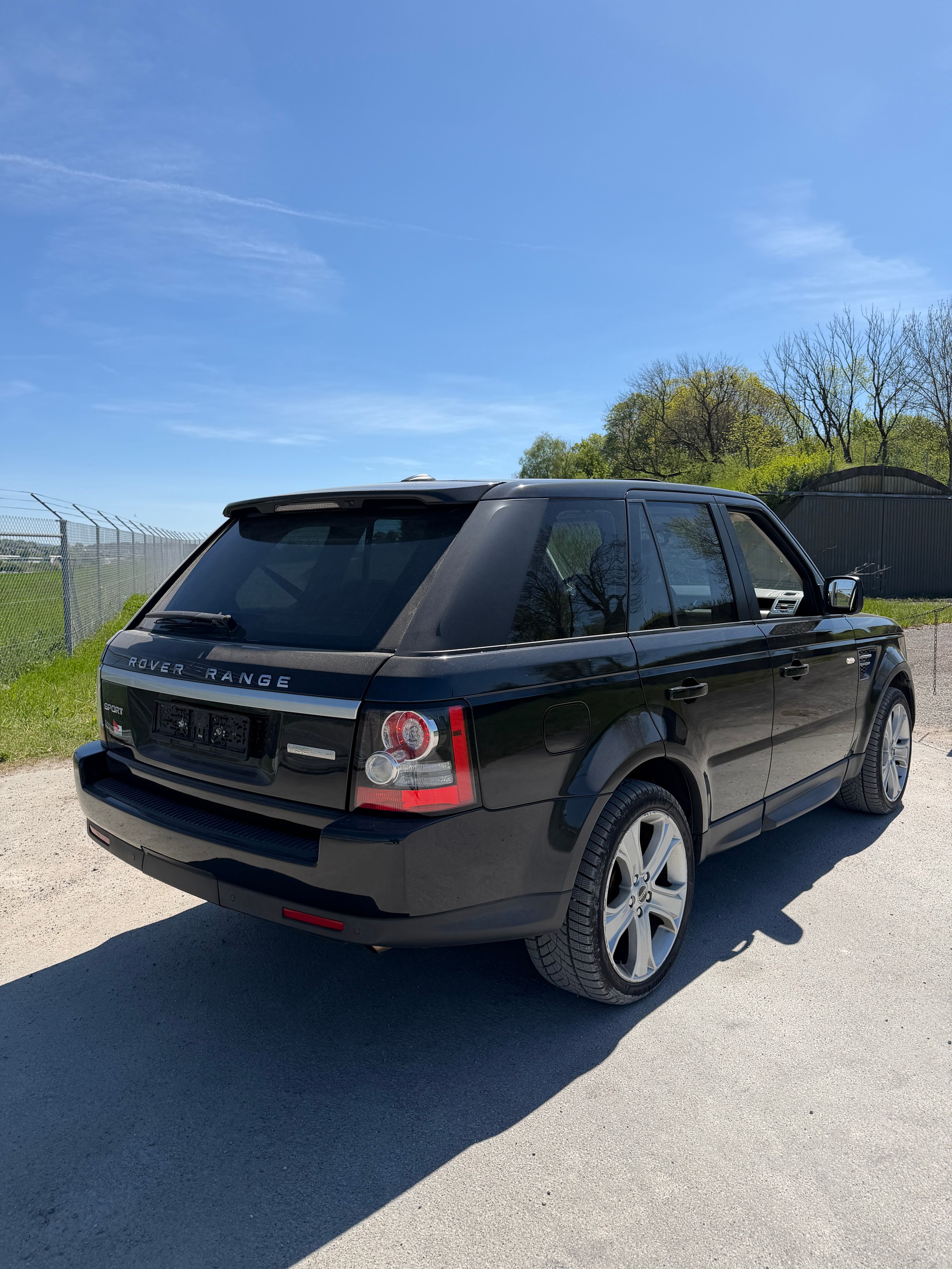 LAND ROVER Range Rover Sport 3.0 TDV6 HSE Automatic-image-6