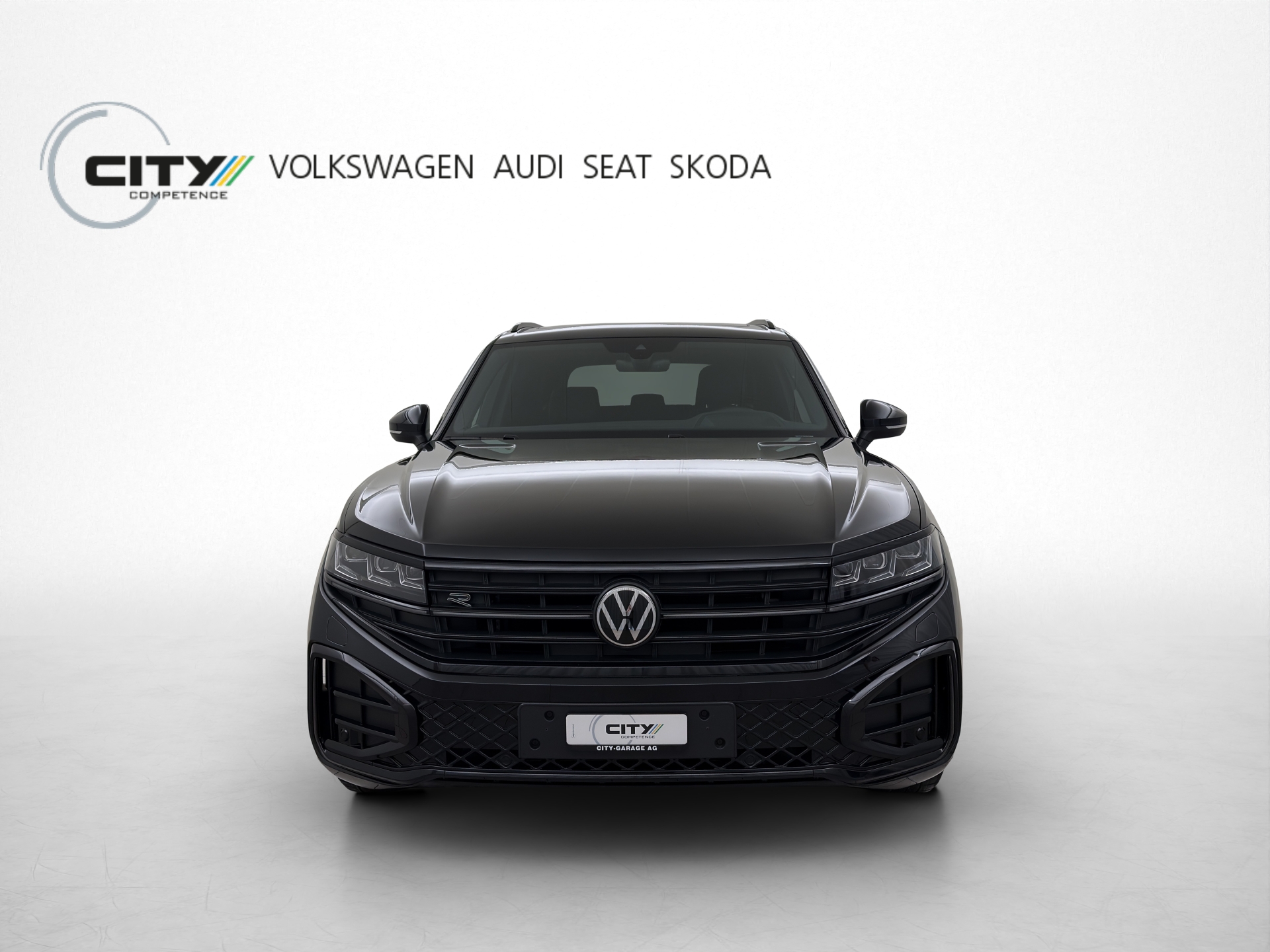 VW Touareg 3.0 V6 TDI R-Line Black Style-image-3