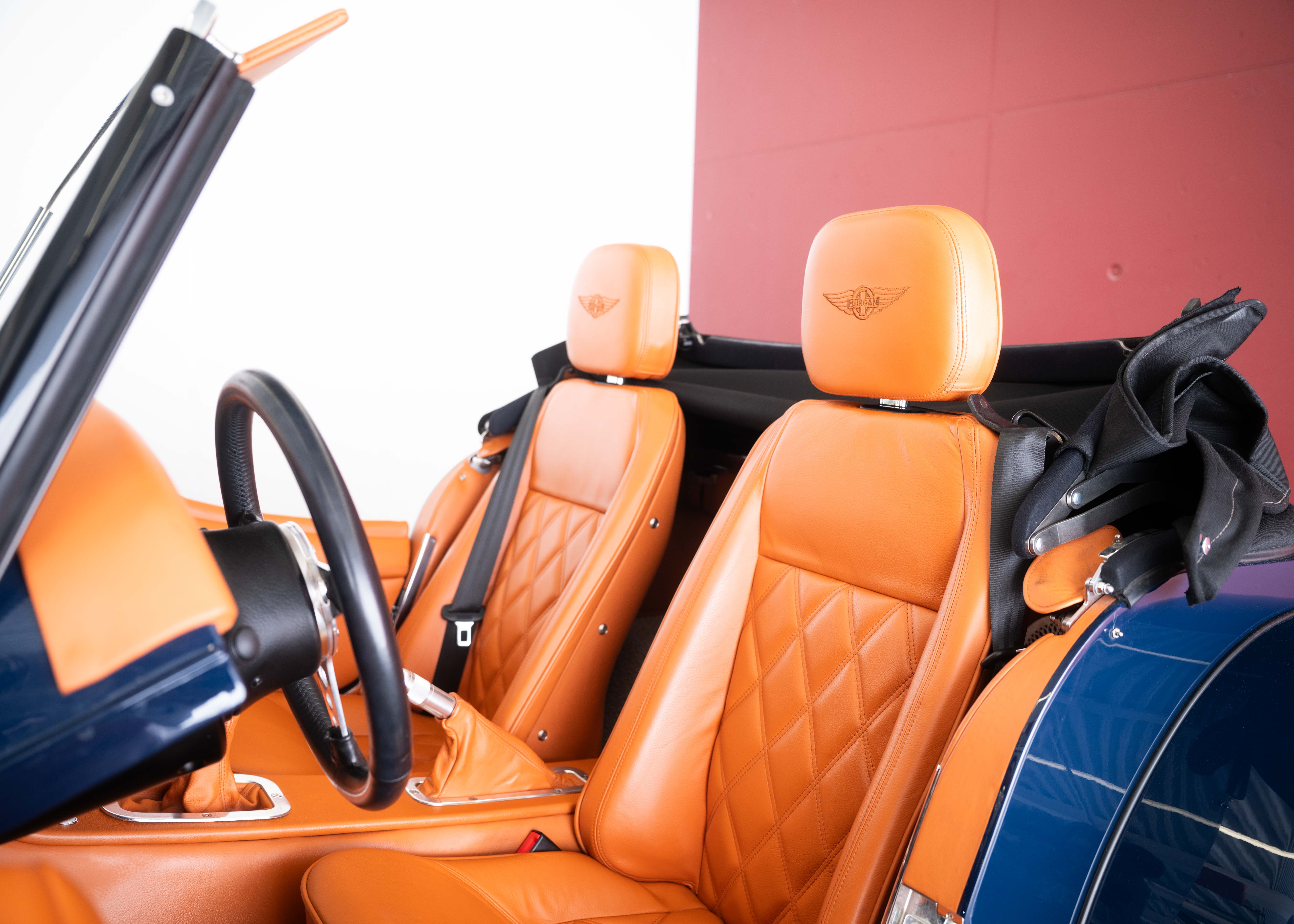 Image MORGAN 4-4 Plus Four 2.0 (1st hand Swiss car, 258 hp, full Morgan service history, stunning condition)
