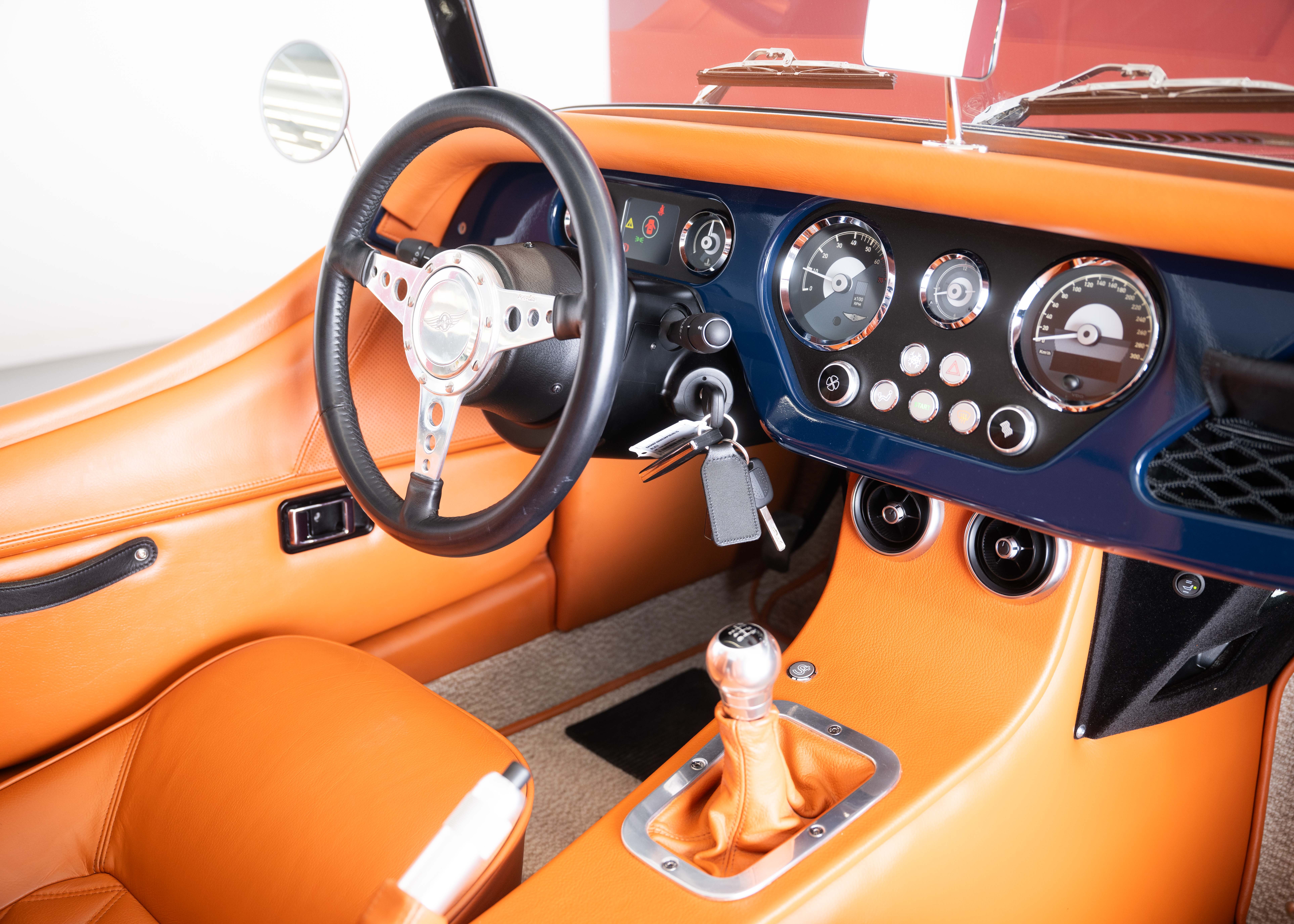 Image MORGAN 4-4 Plus Four 2.0 (1st hand Swiss car, 258 hp, full Morgan service history, stunning condition)